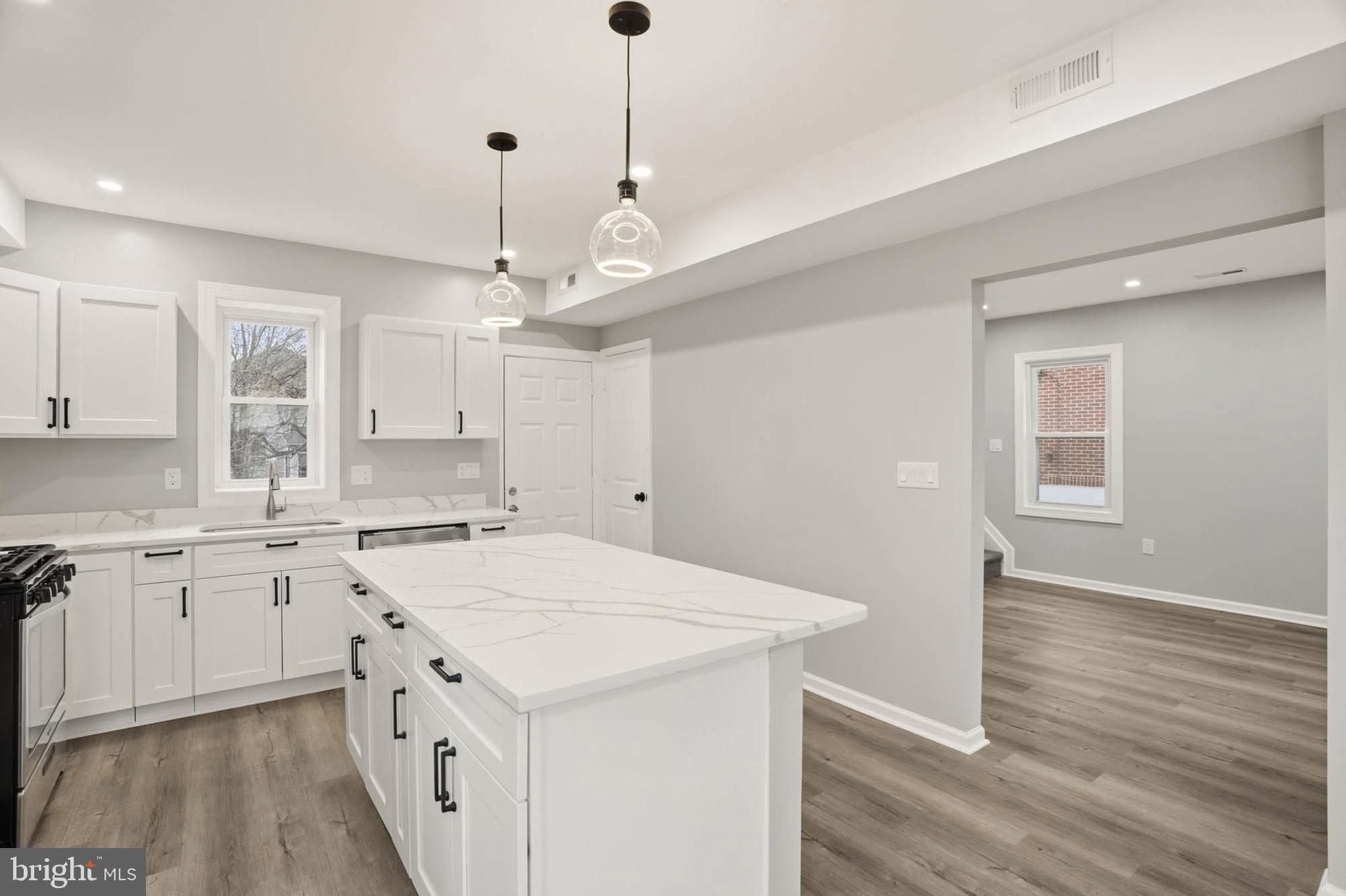 PARKVILLE - Residential