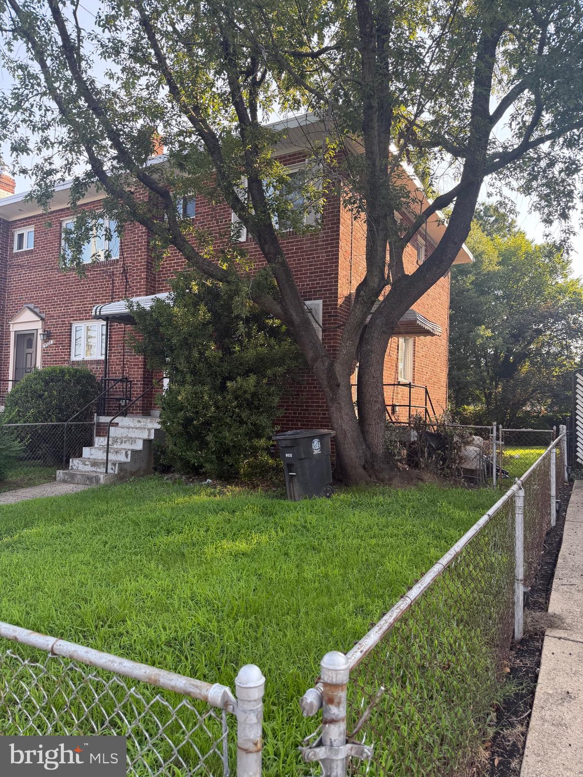 5310 DEAL DRIVE