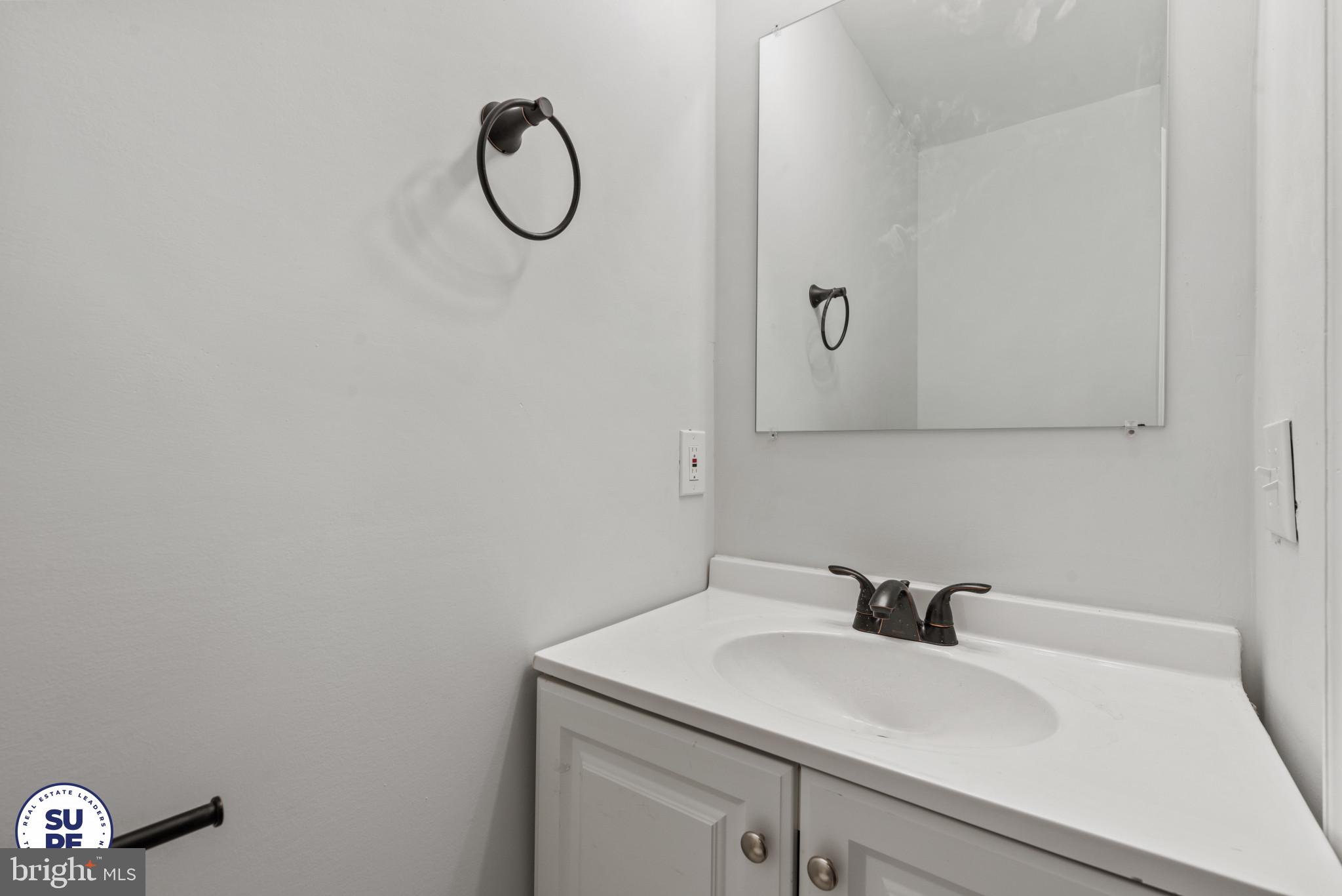 CHARLES VILLAGE - Residential Lease