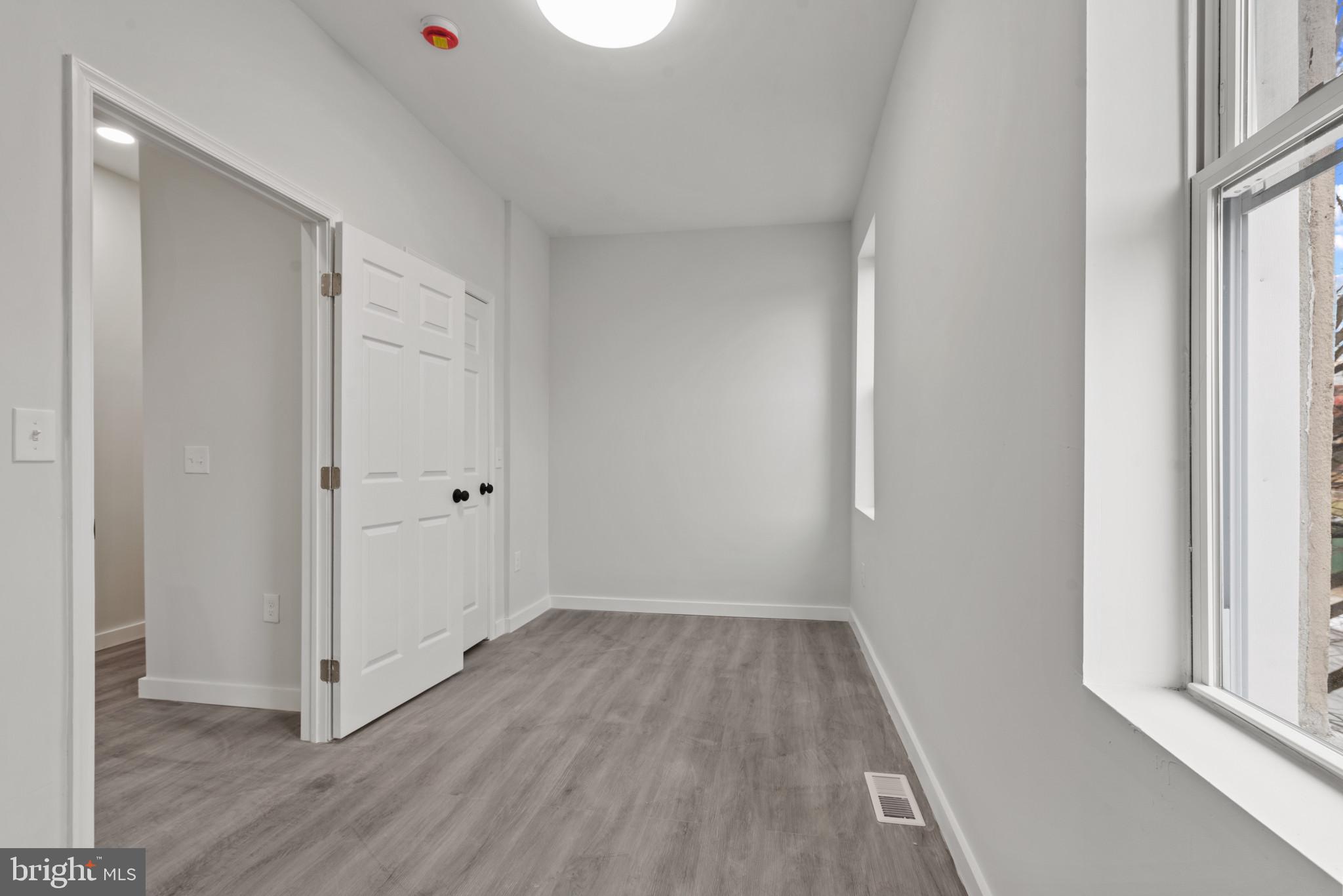 CHARLES VILLAGE - Residential Lease