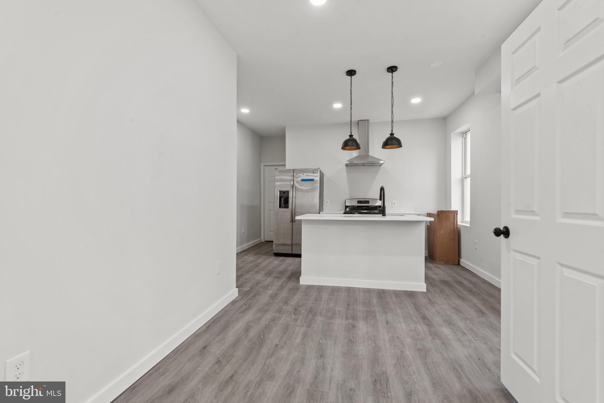 CHARLES VILLAGE - Residential Lease