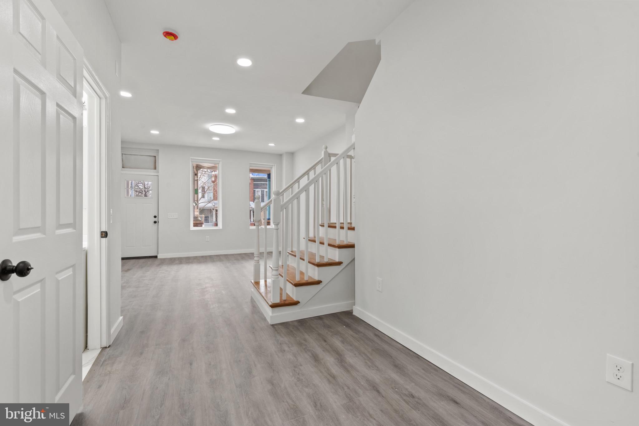 CHARLES VILLAGE - Residential Lease