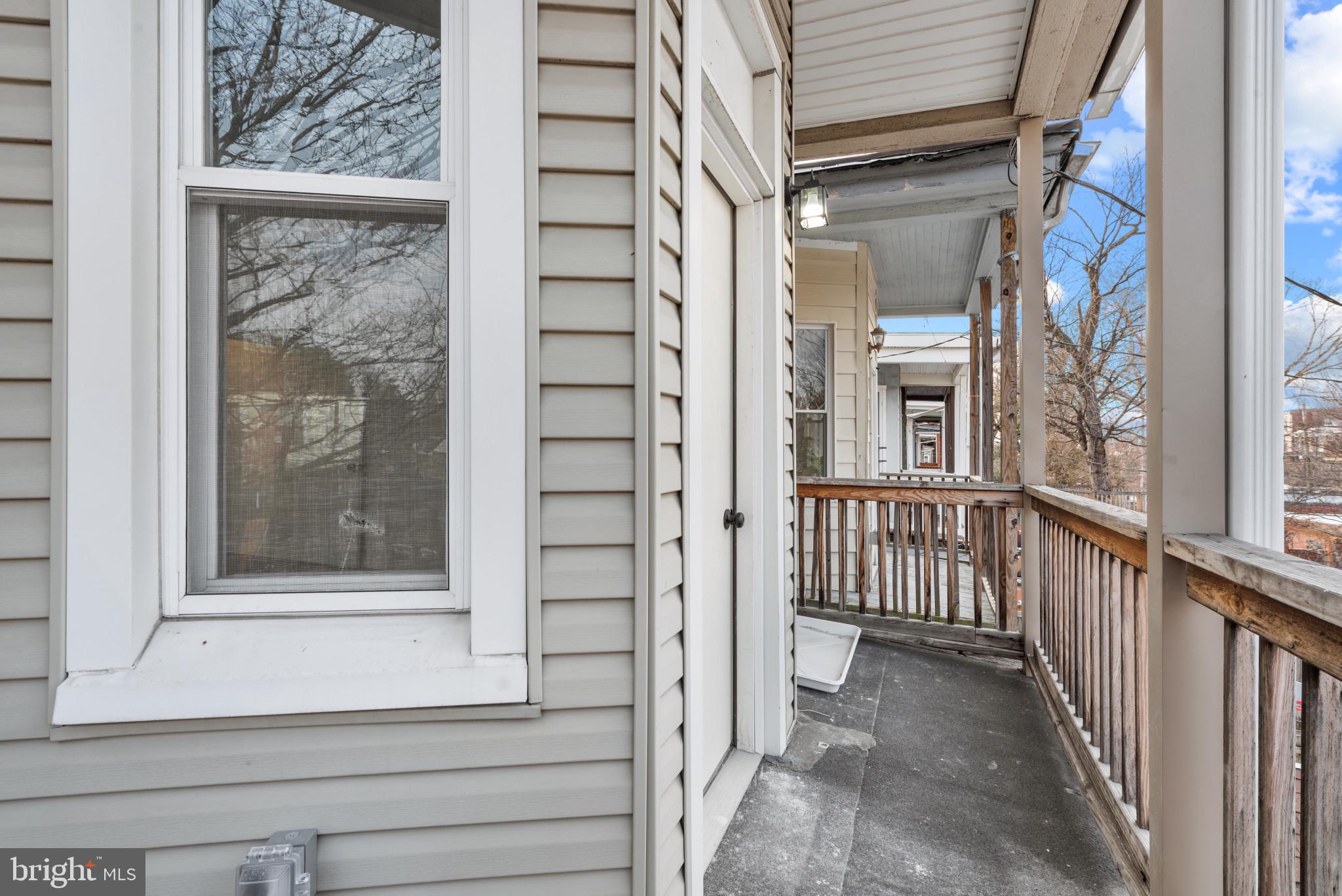 CHARLES VILLAGE - Residential Lease