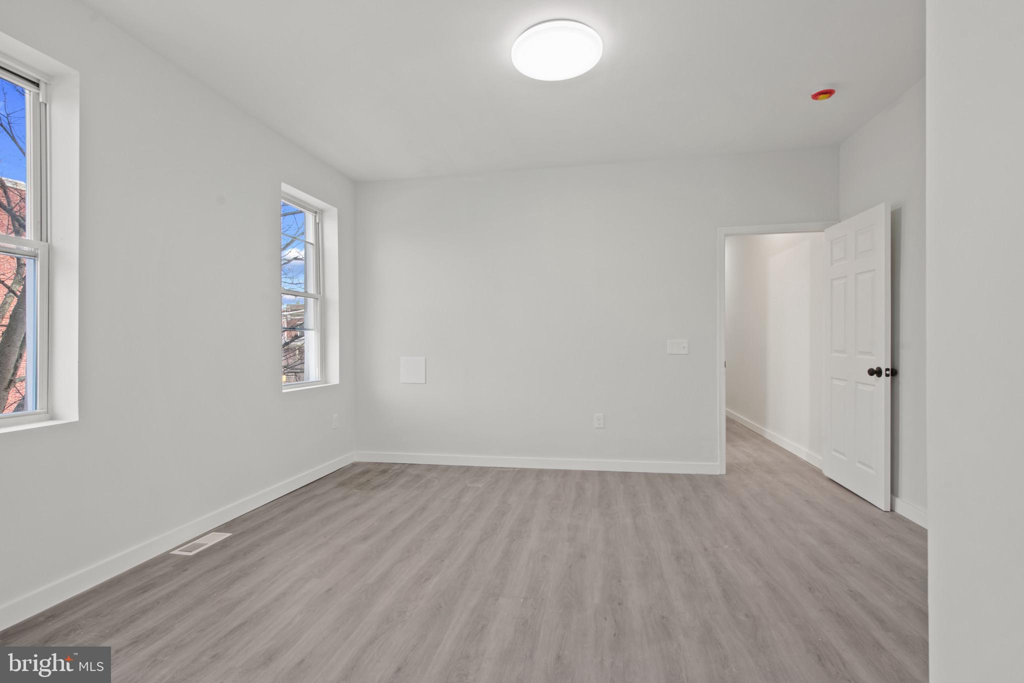 CHARLES VILLAGE - Residential Lease