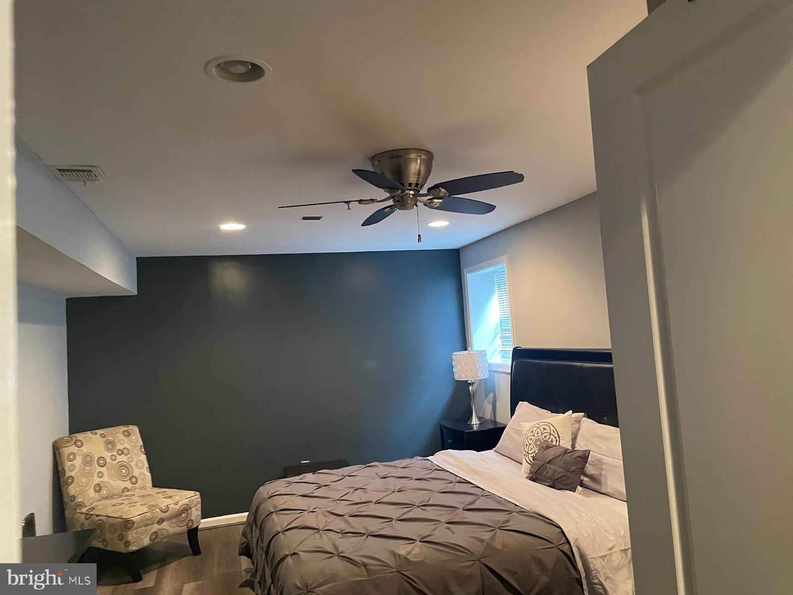 ARAGONA VILLAGE - Residential Lease