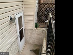 ARAGONA VILLAGE - Residential Lease