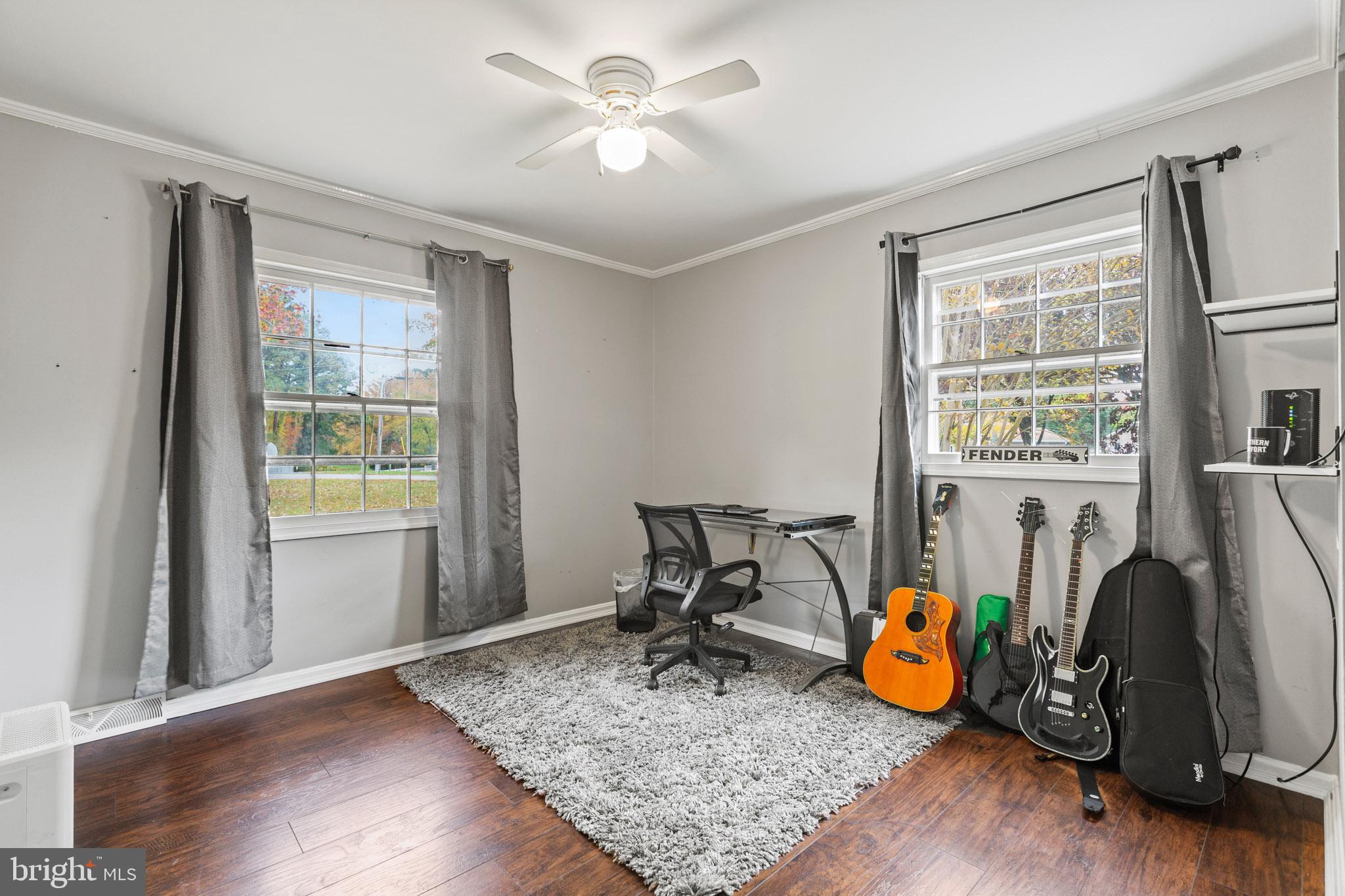 ESSEX SOUTH - Residential