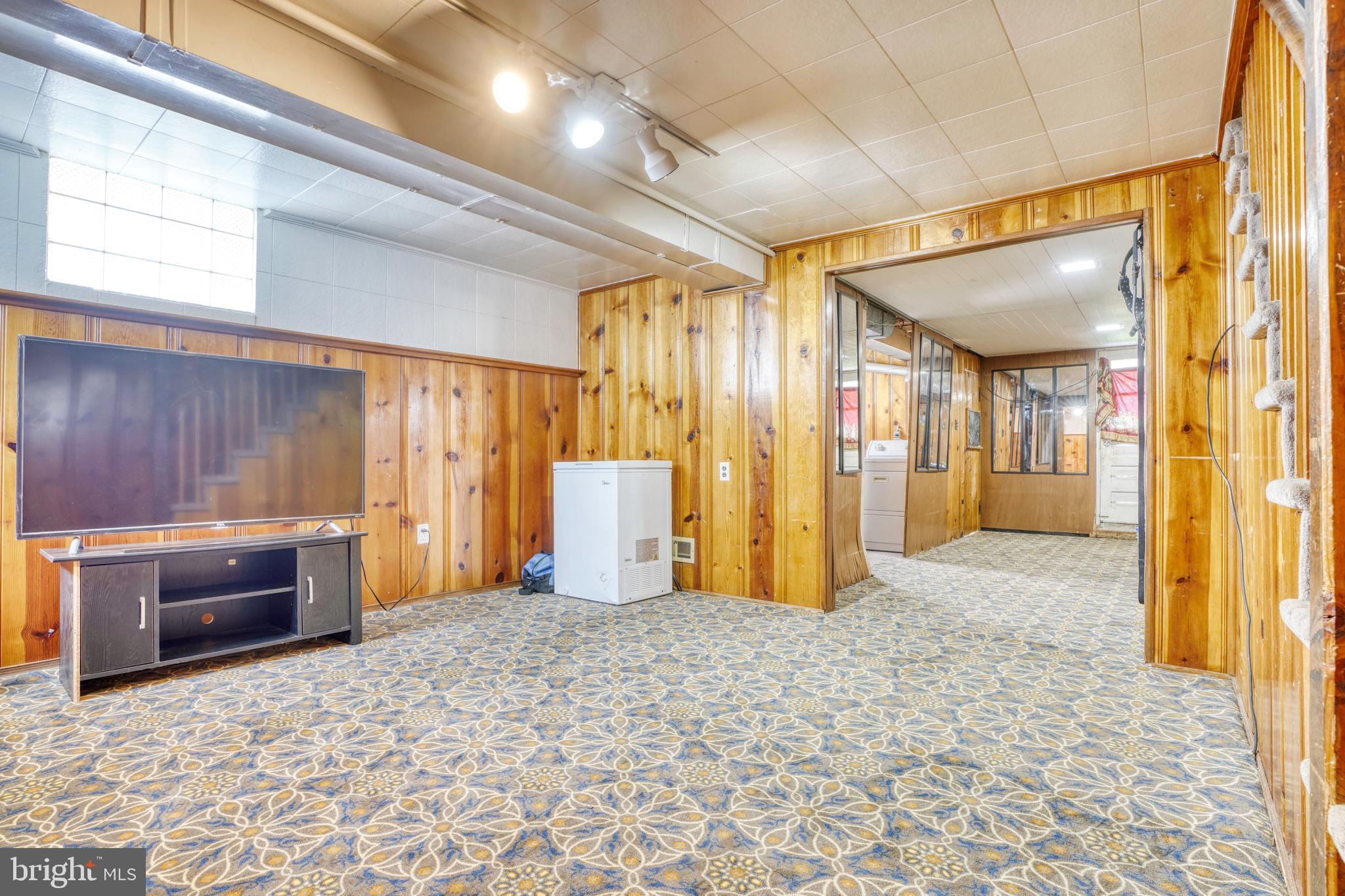 PARKVILLE - Residential