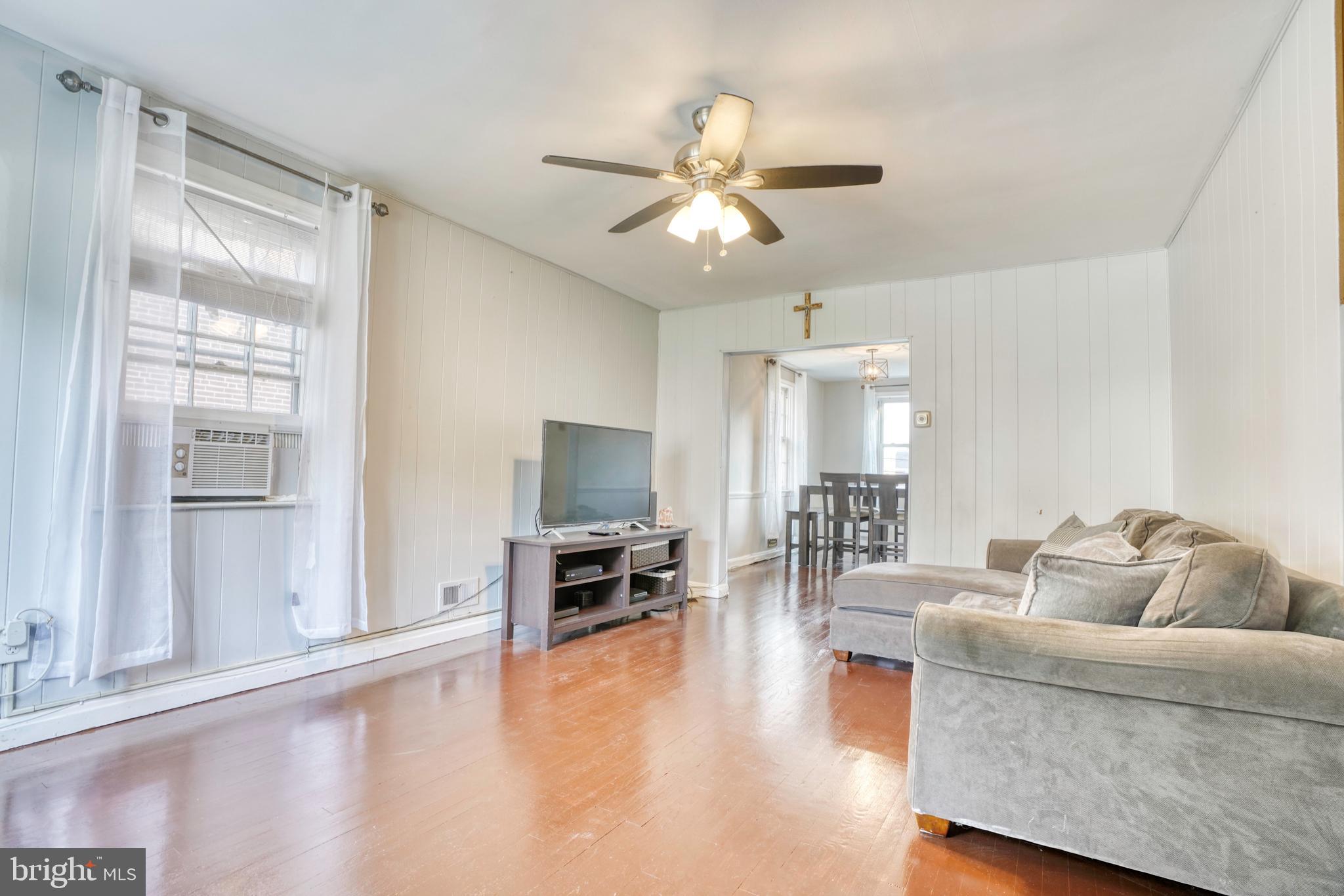 PARKVILLE - Residential