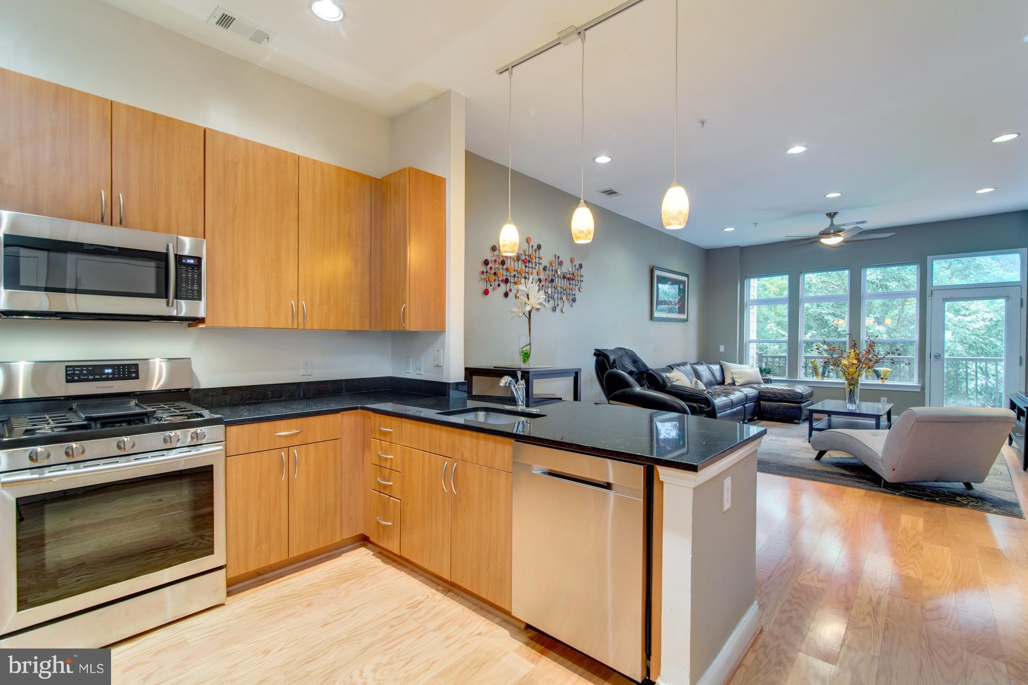 ROSSLYN - Residential