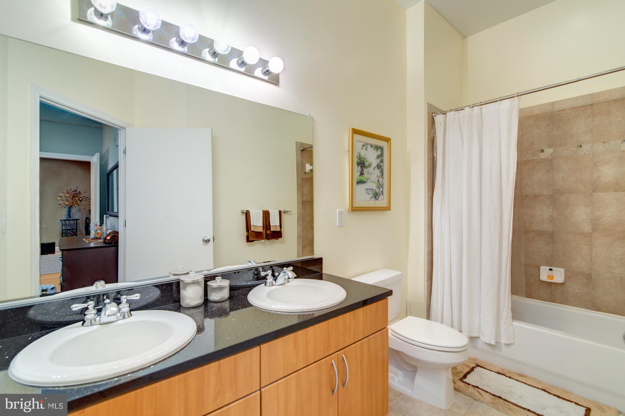 ROSSLYN - Residential