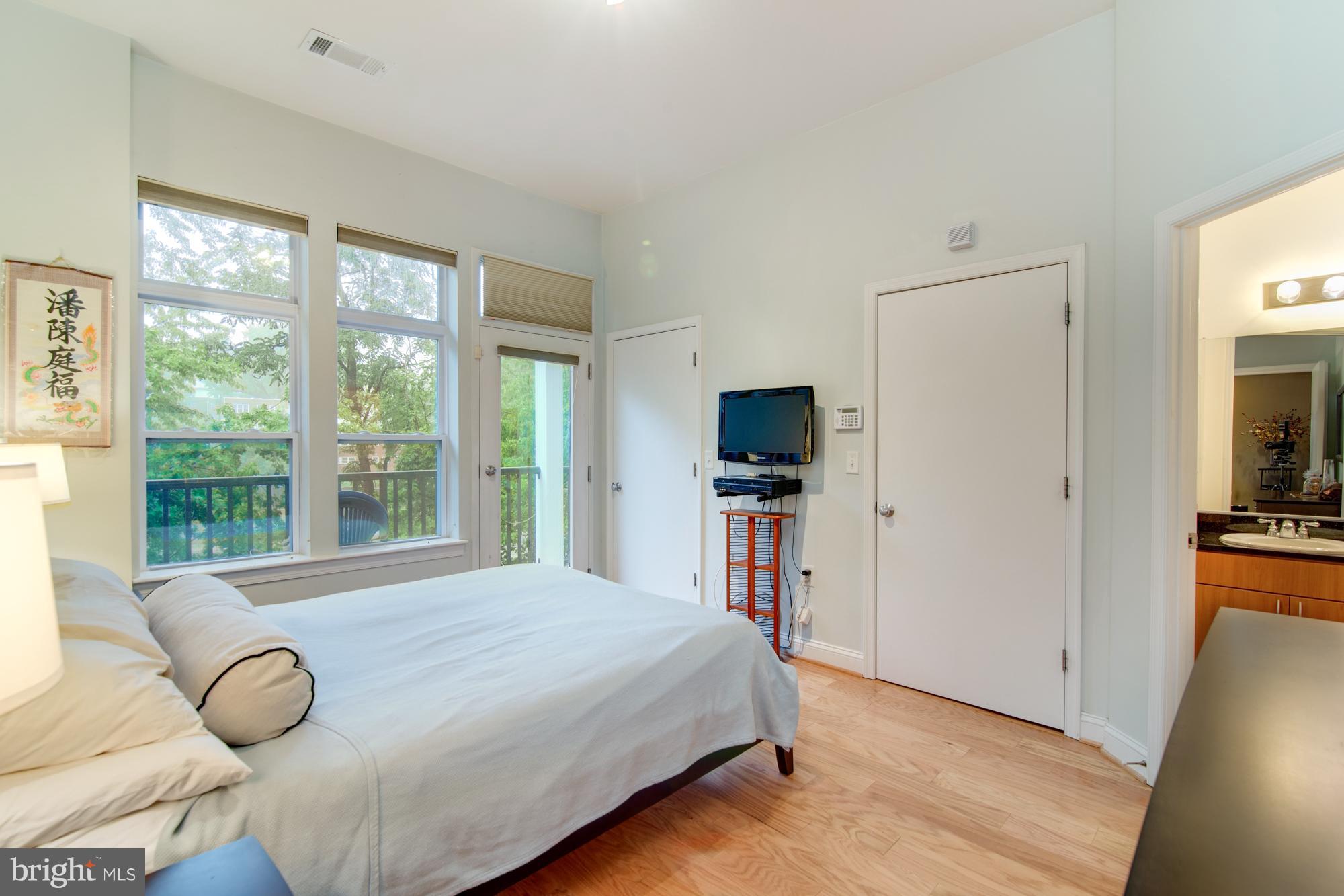 ROSSLYN - Residential