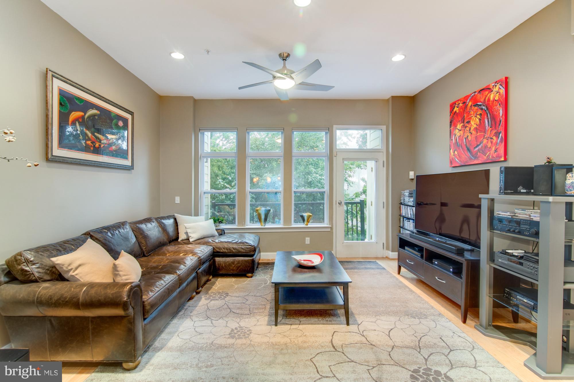 ROSSLYN - Residential