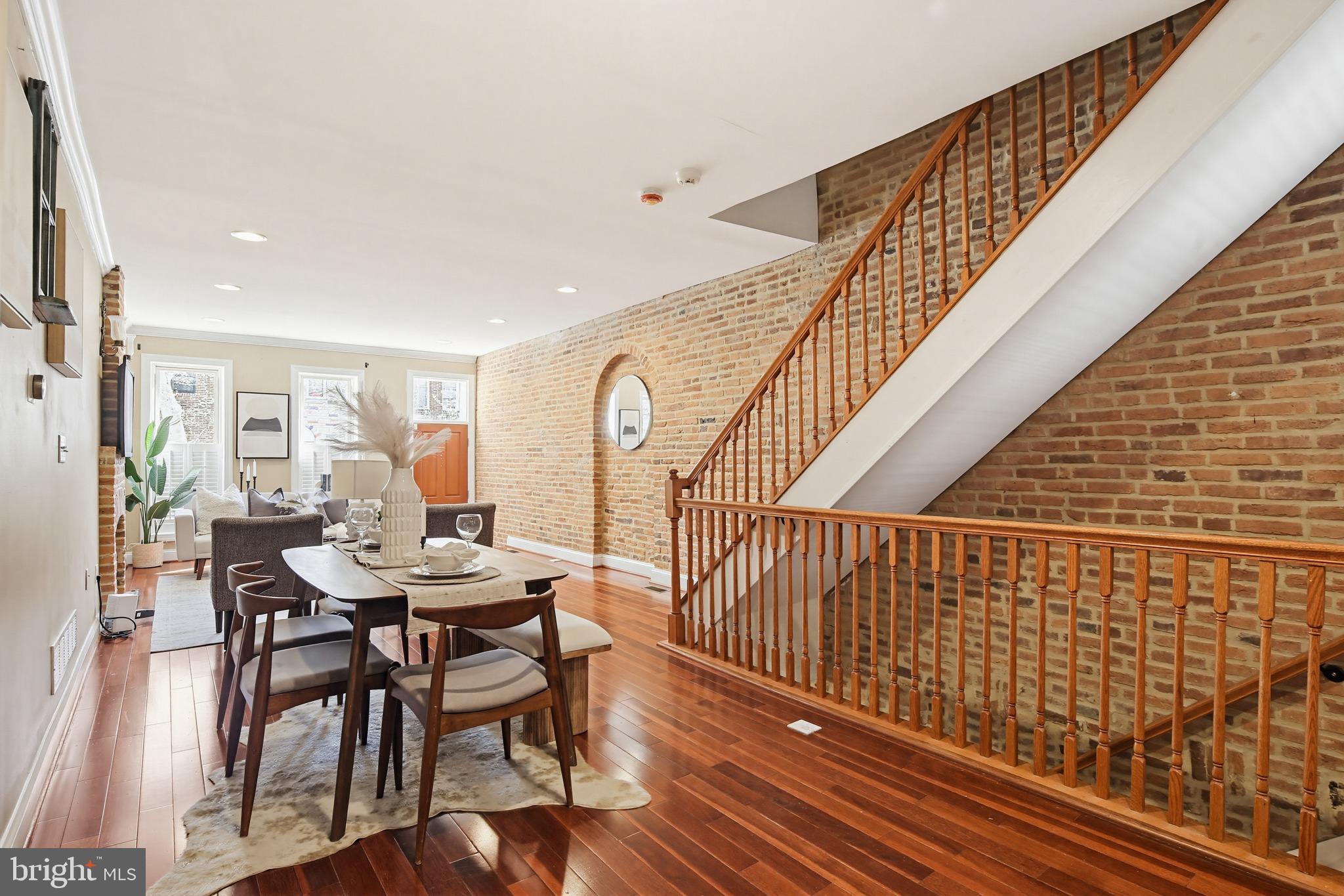 RIVERSIDE - Residential