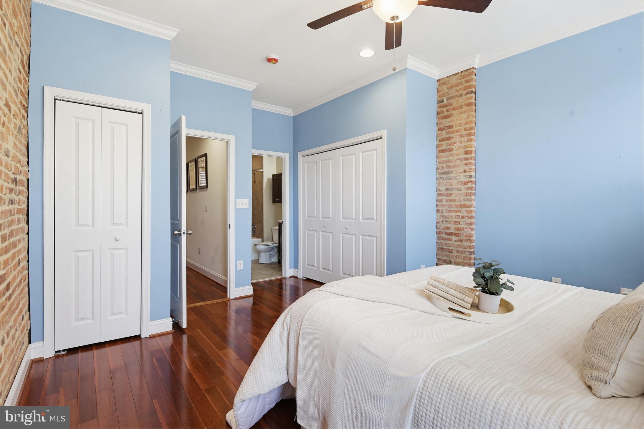 RIVERSIDE - Residential