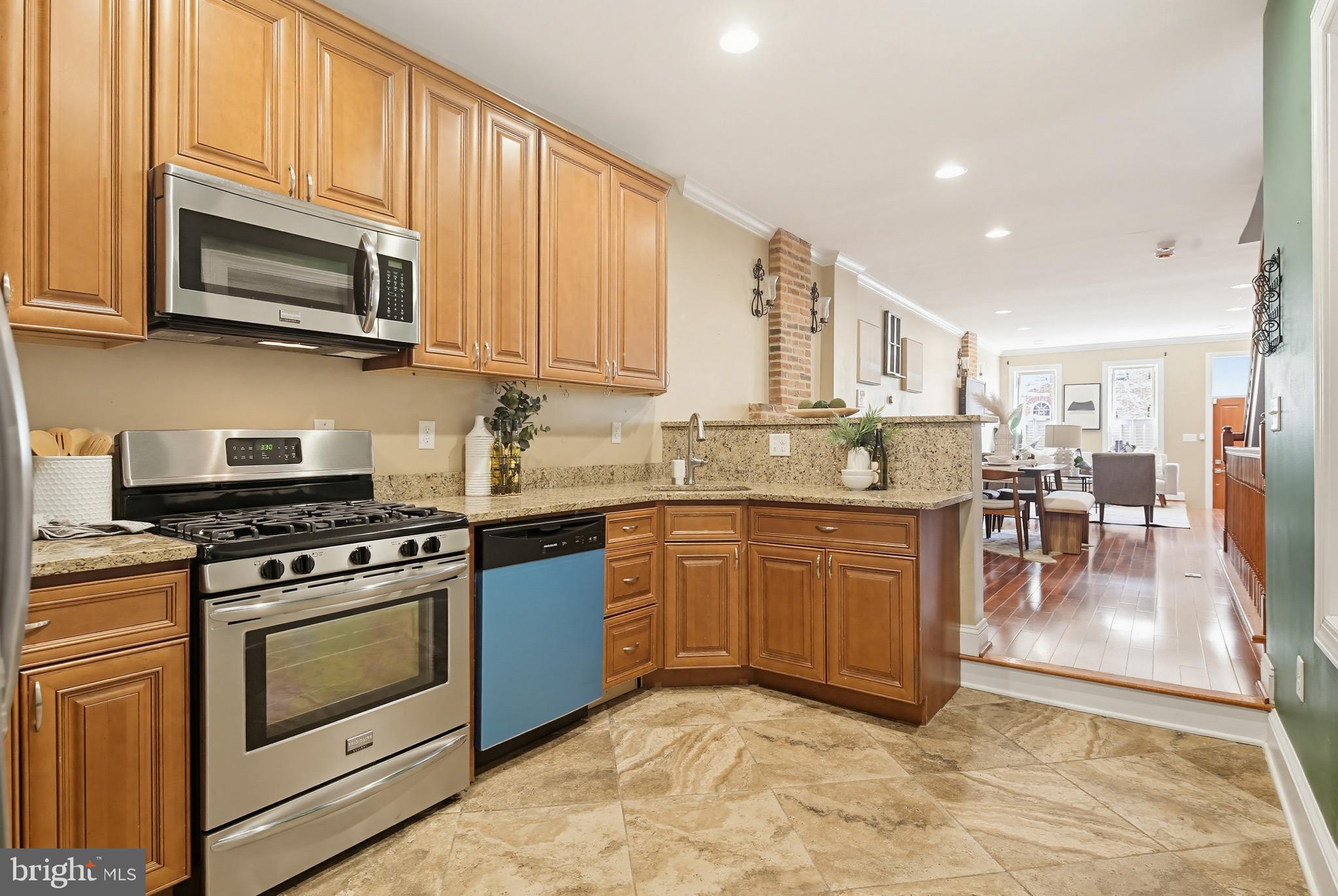 RIVERSIDE - Residential