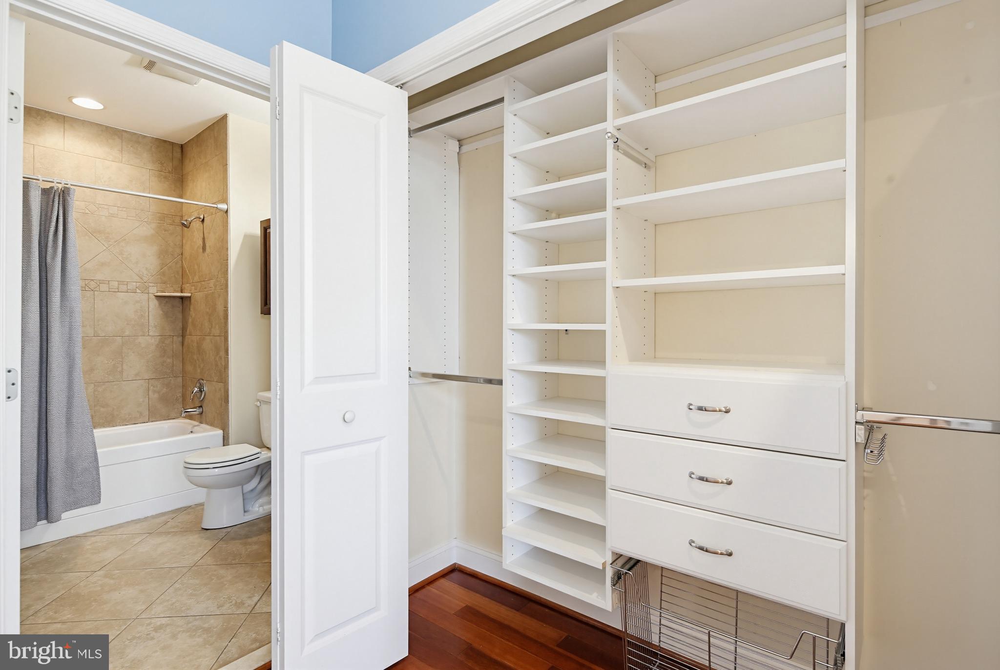 RIVERSIDE - Residential