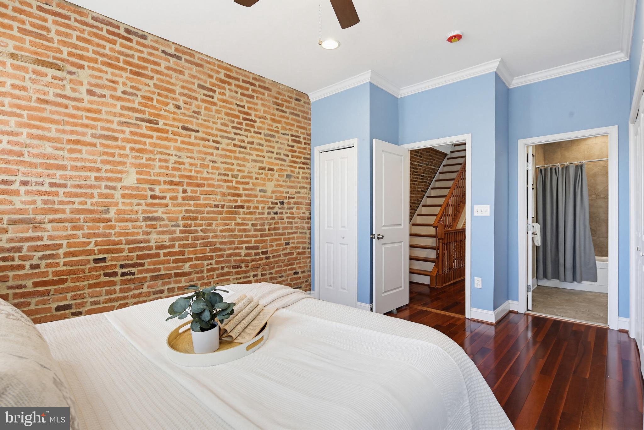 RIVERSIDE - Residential