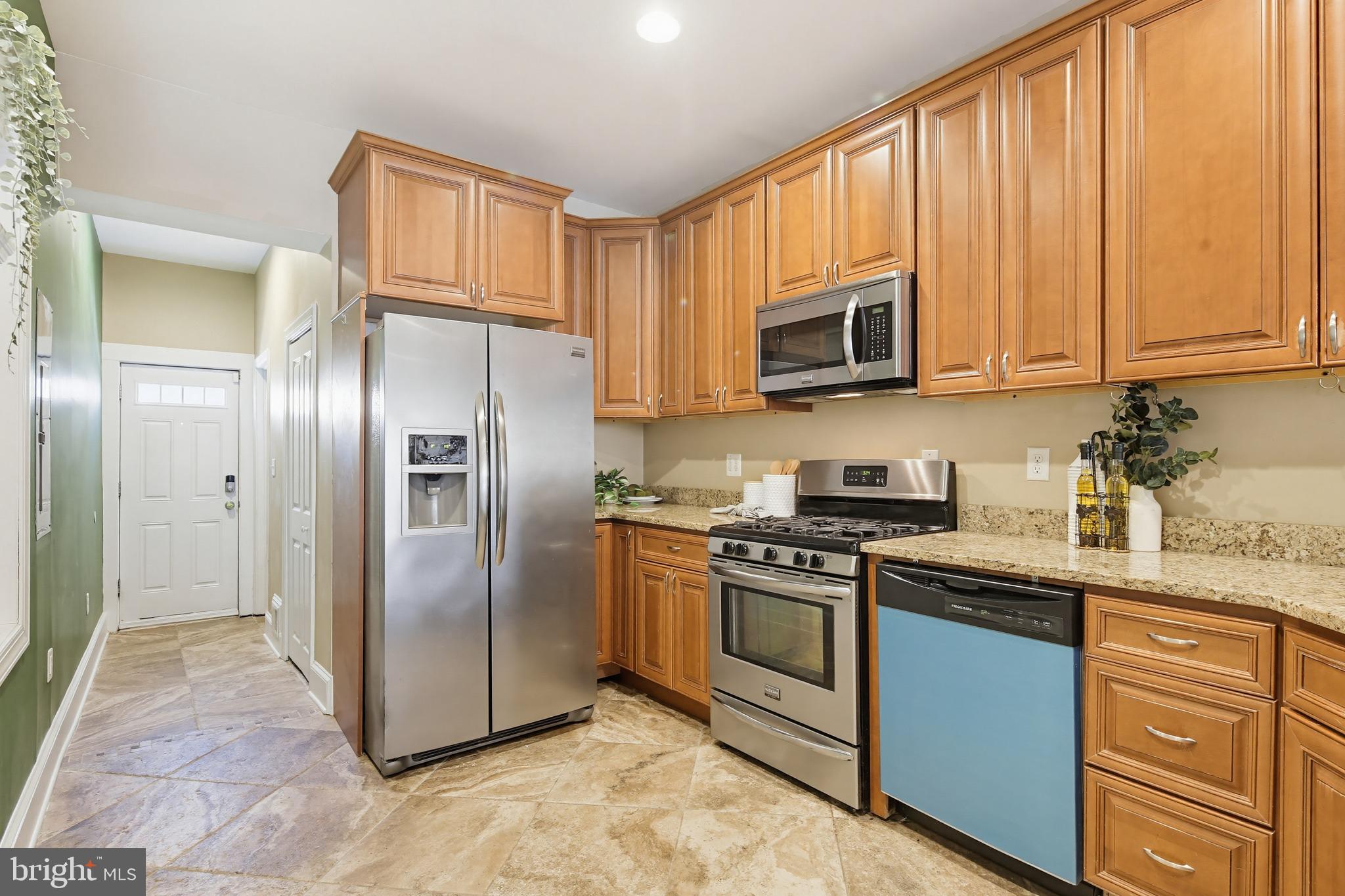 RIVERSIDE - Residential