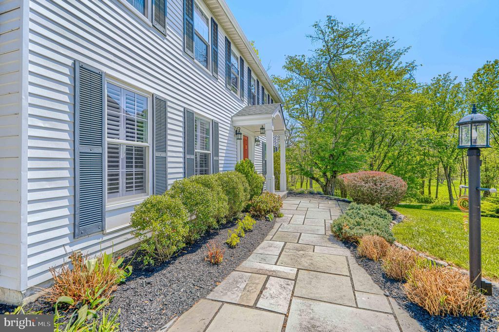 Photo of 4645 Old Dragon Path, ELLICOTT CITY, MD 21042 (MLS # MDHW2067020)