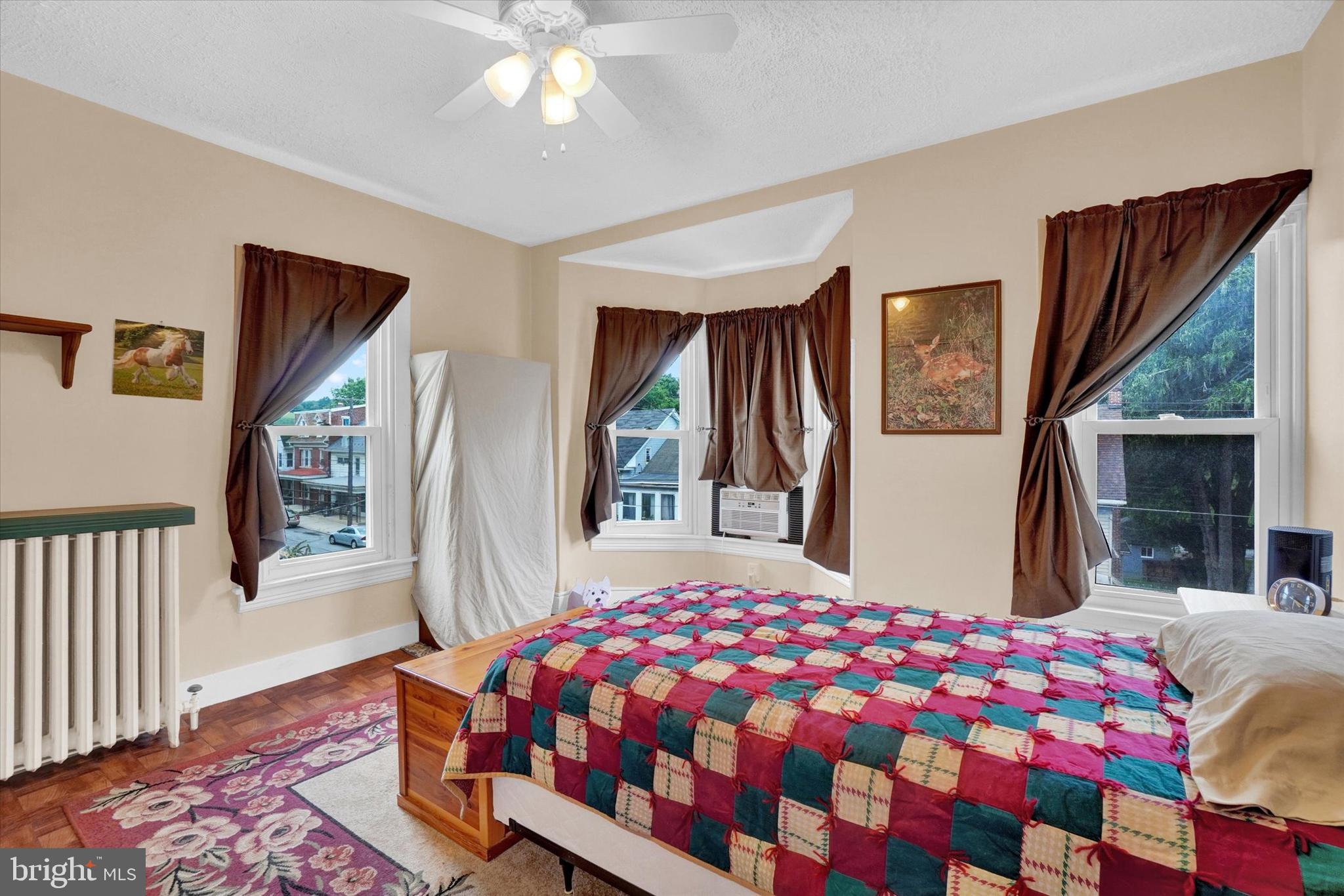 WINDSOR - Residential