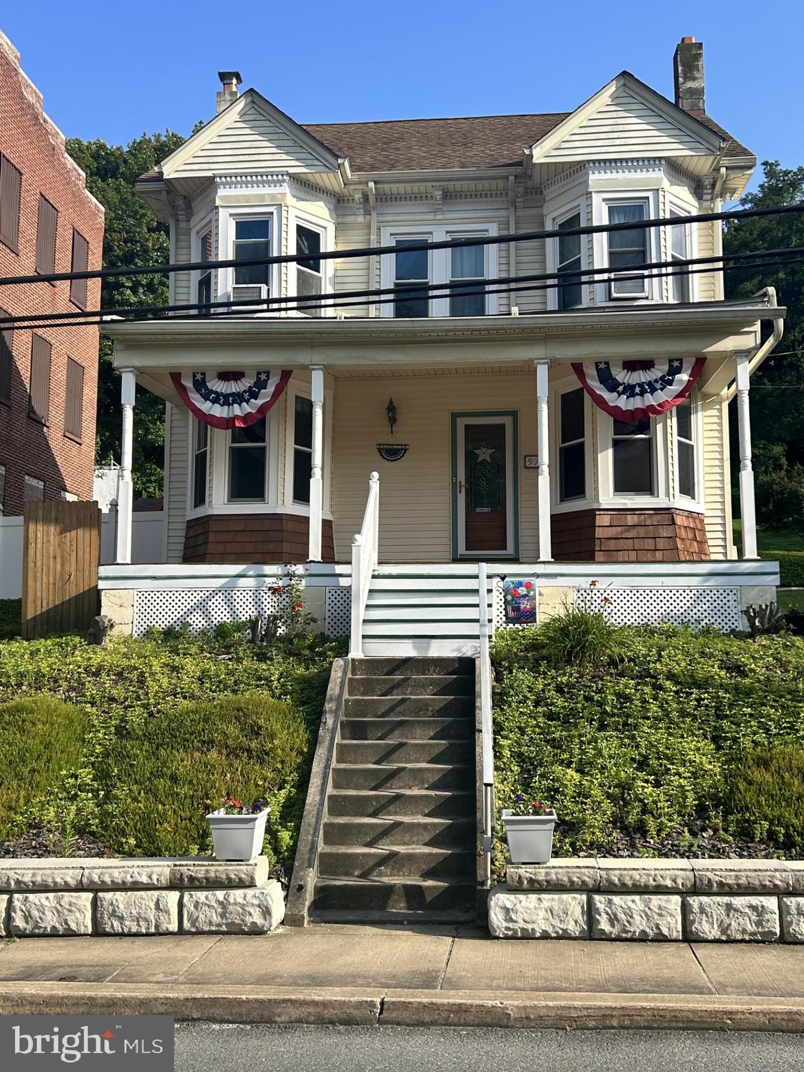 WINDSOR - Residential