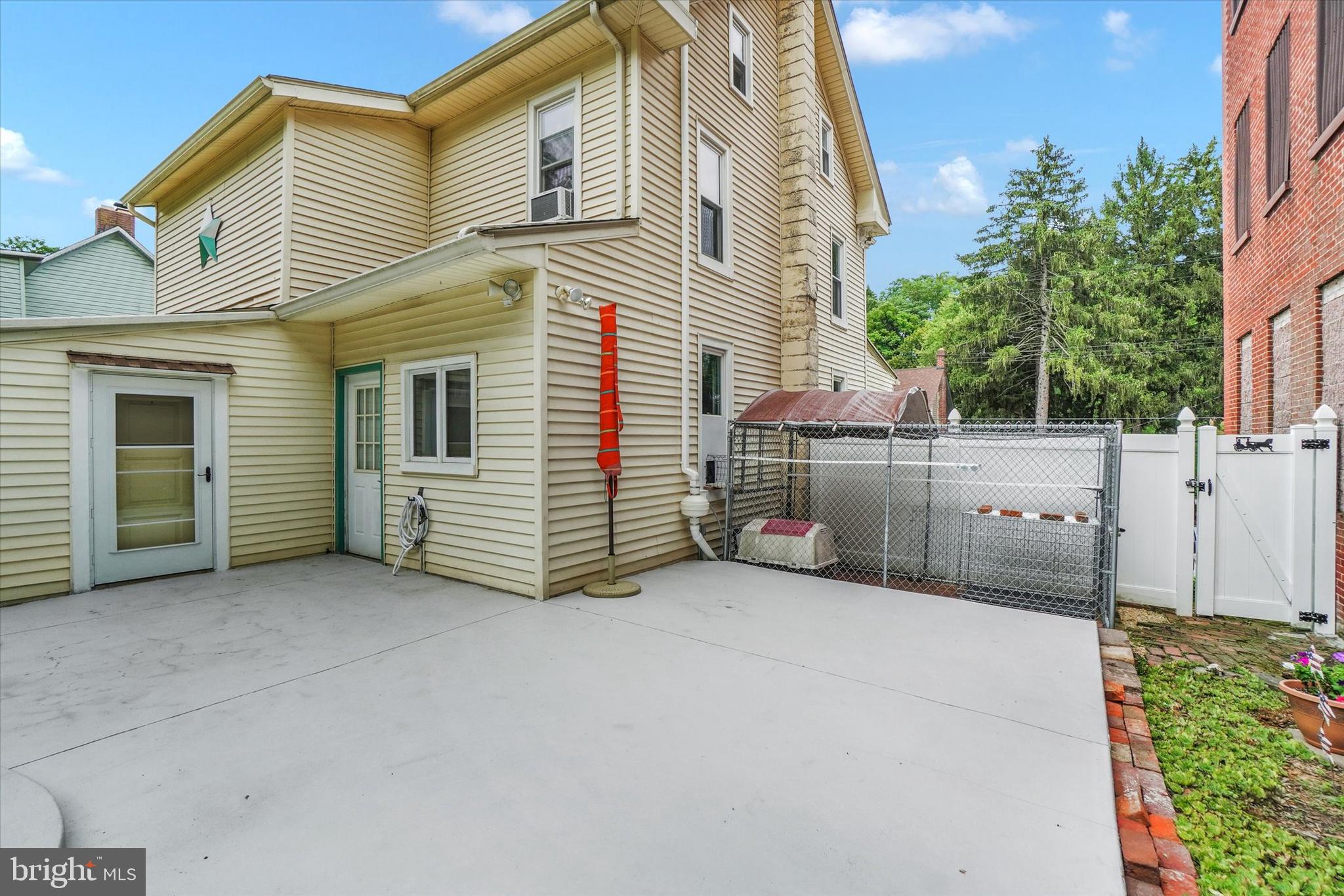 WINDSOR - Residential