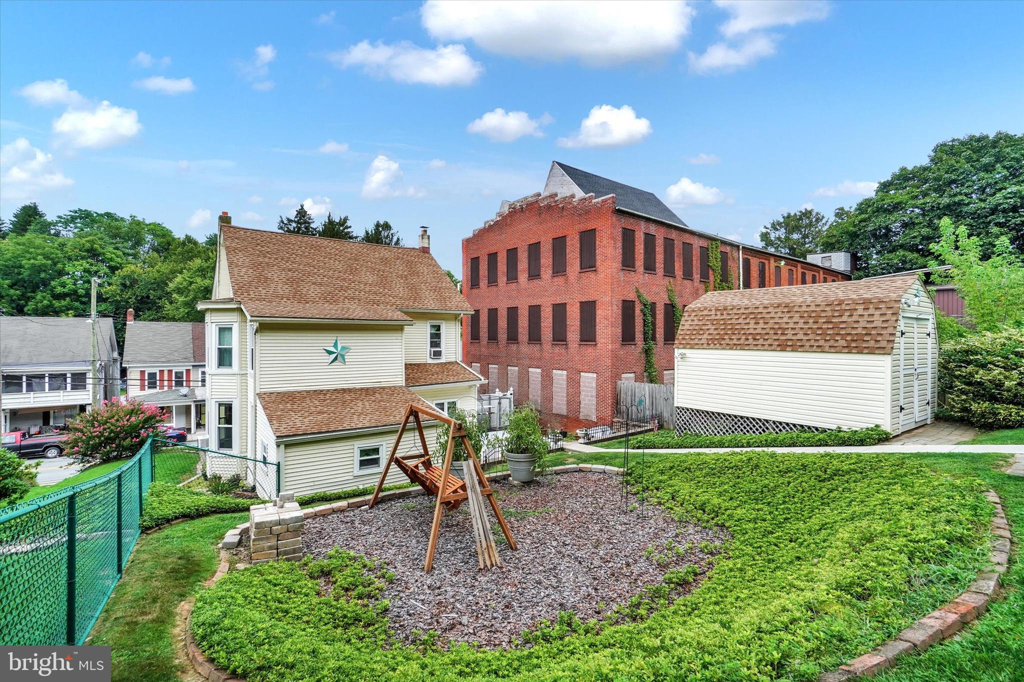 WINDSOR - Residential