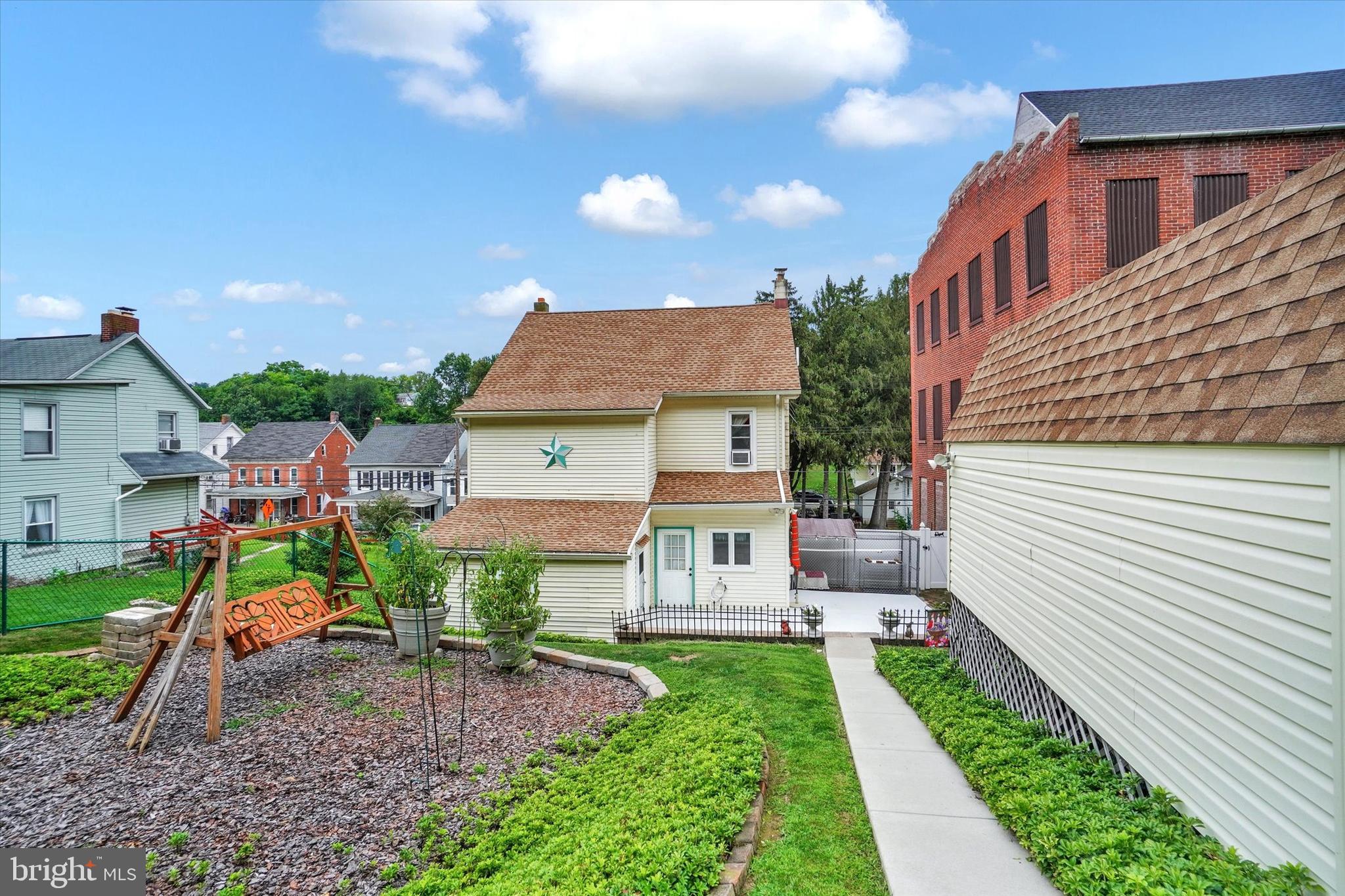 WINDSOR - Residential