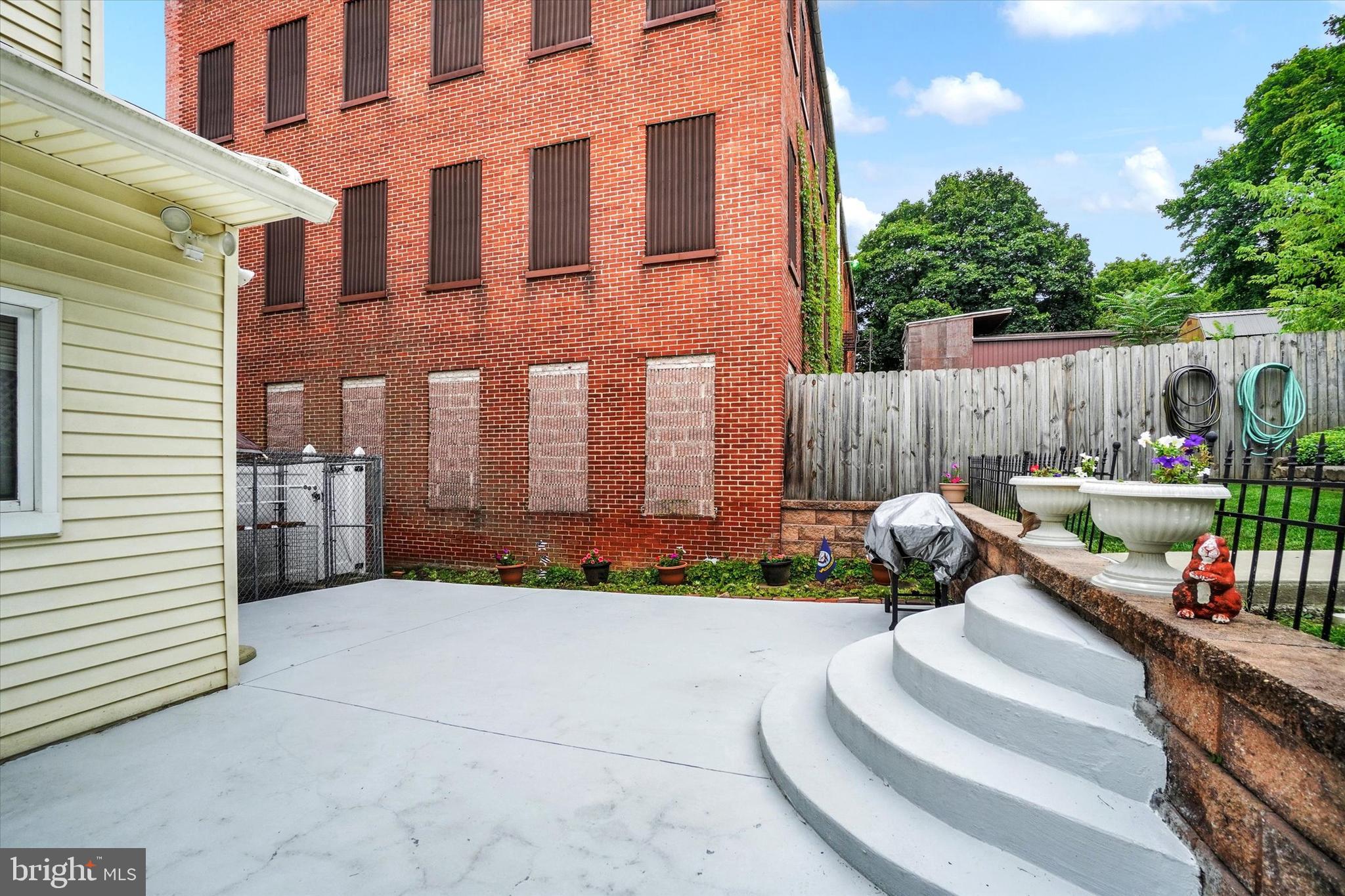 WINDSOR - Residential