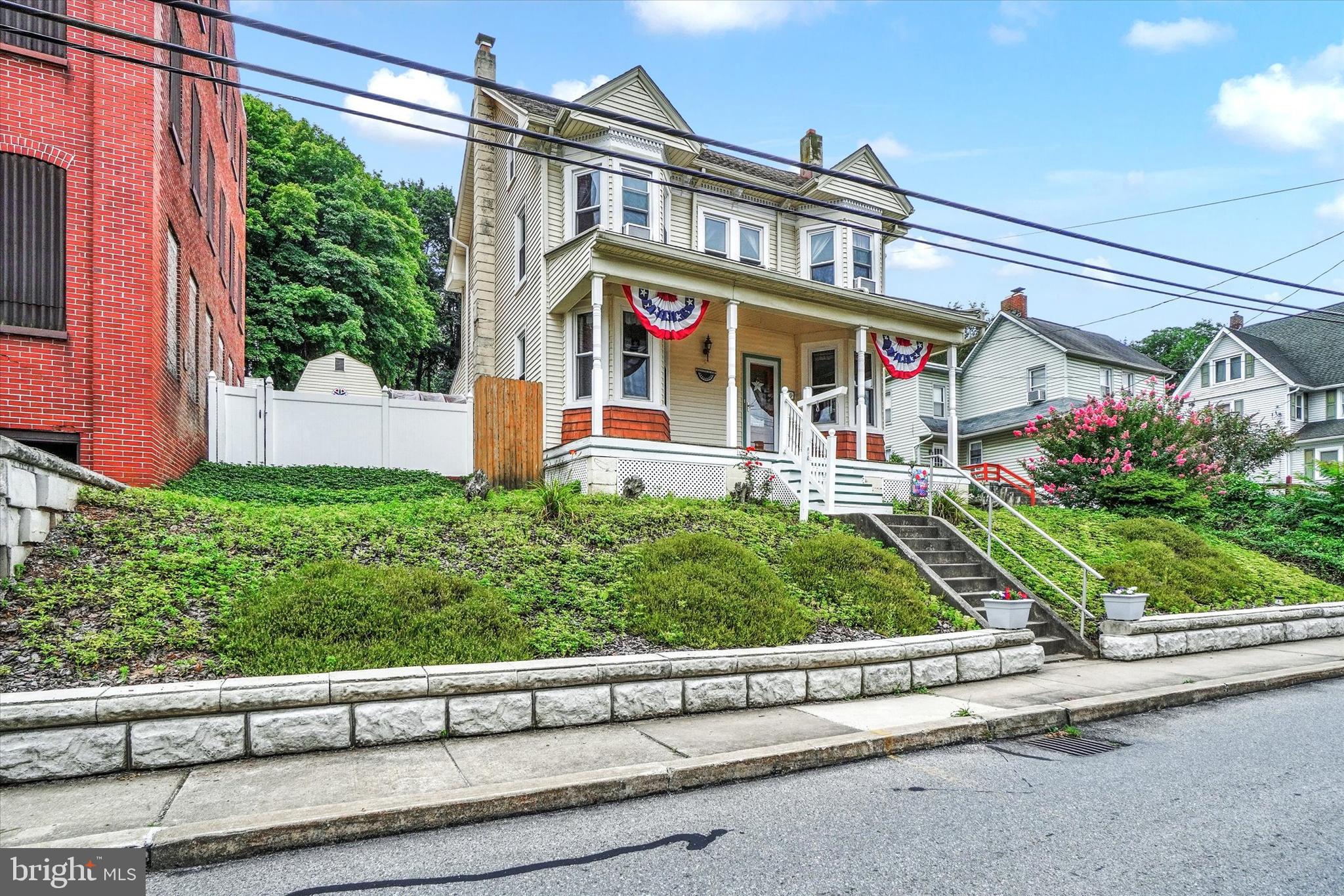 WINDSOR - Residential