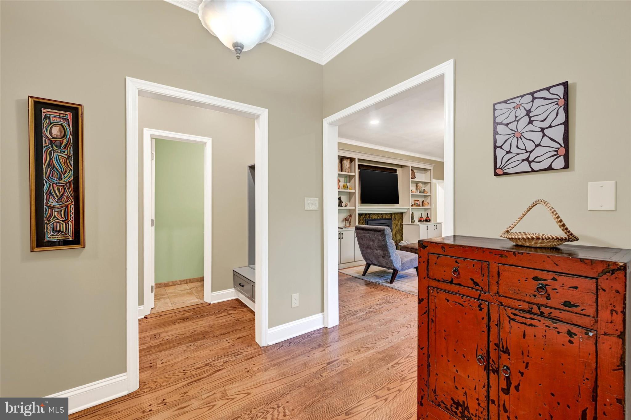 ROLAND PARK - Residential