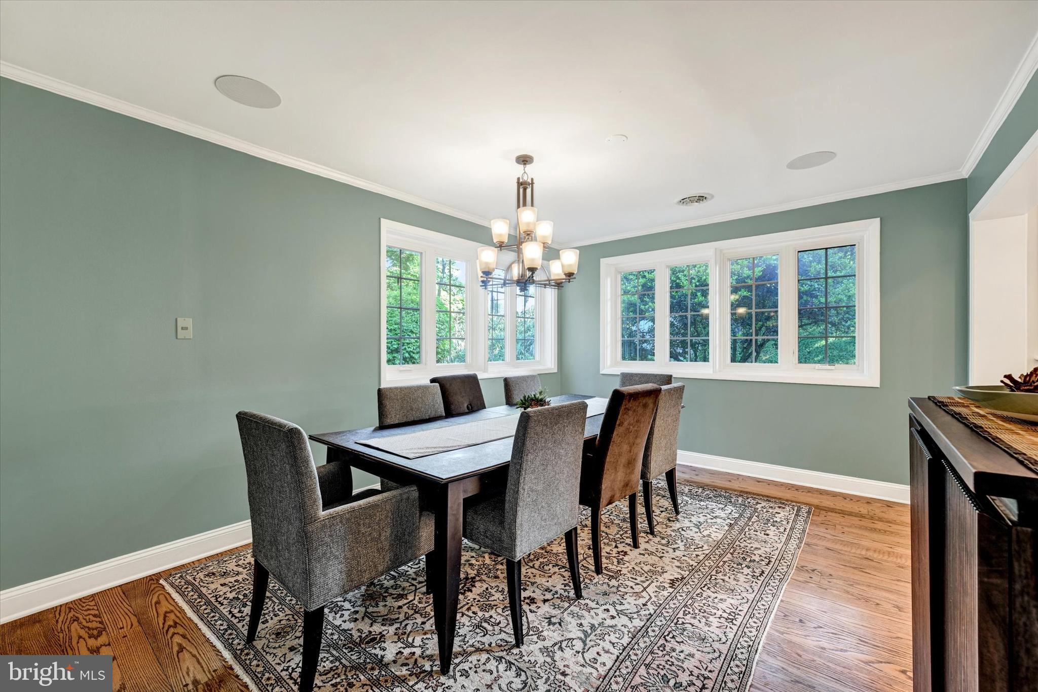 ROLAND PARK - Residential
