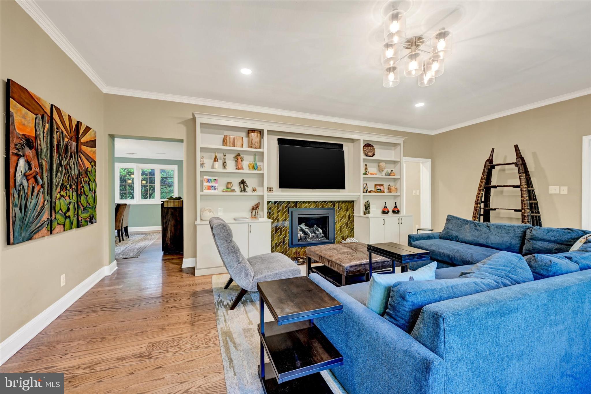 ROLAND PARK - Residential