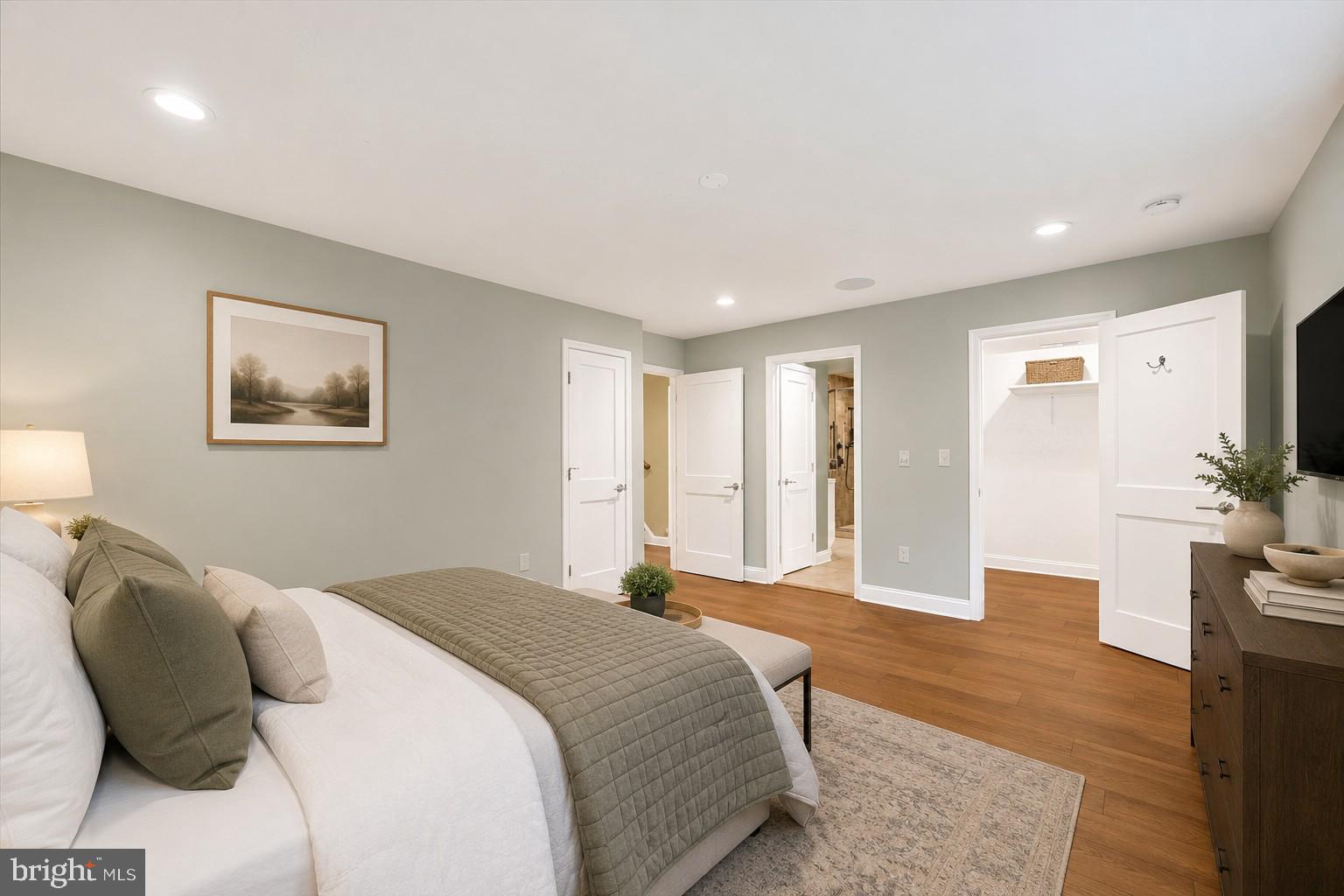 ROLAND PARK - Residential