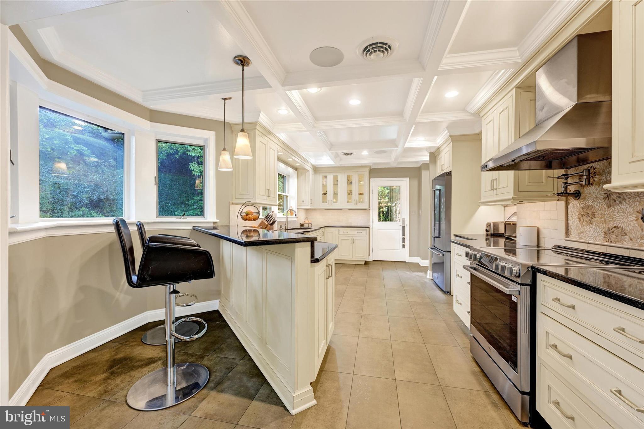 ROLAND PARK - Residential
