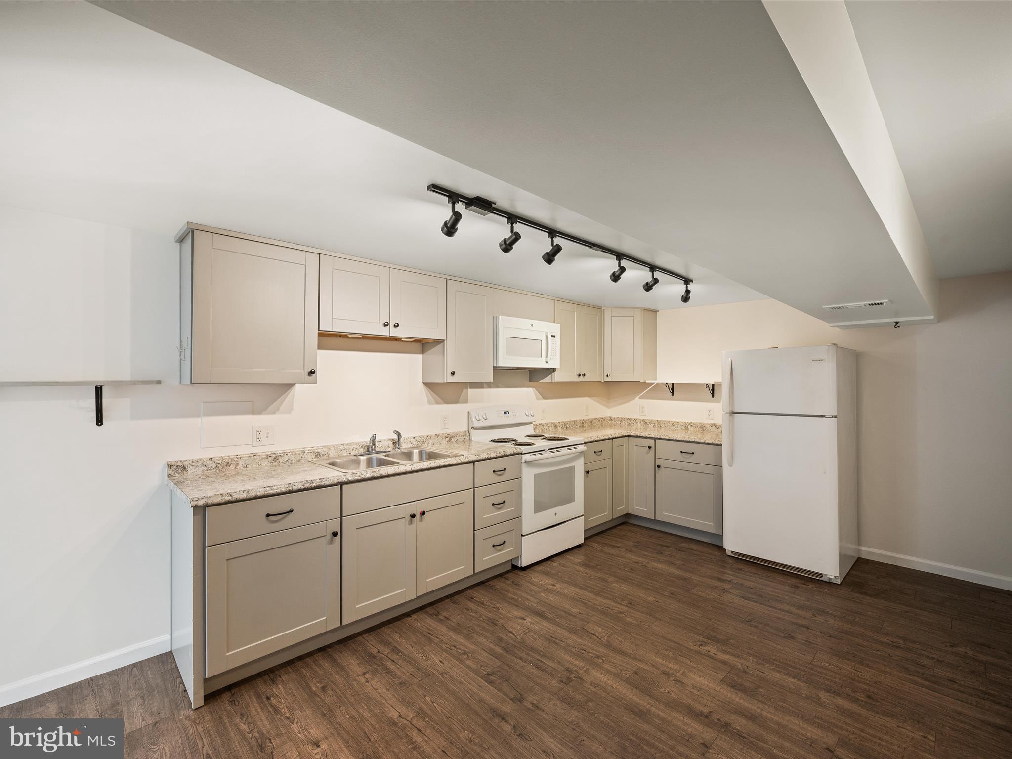 TIMBER RIDGE FARMS - Residential