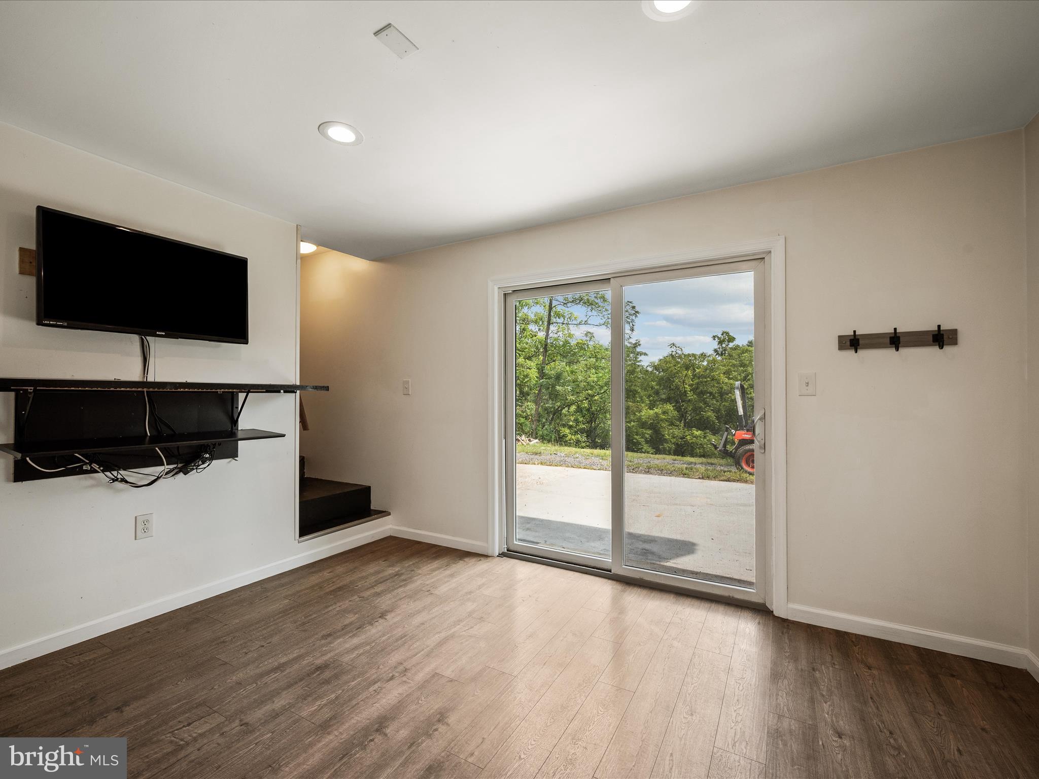 TIMBER RIDGE FARMS - Residential