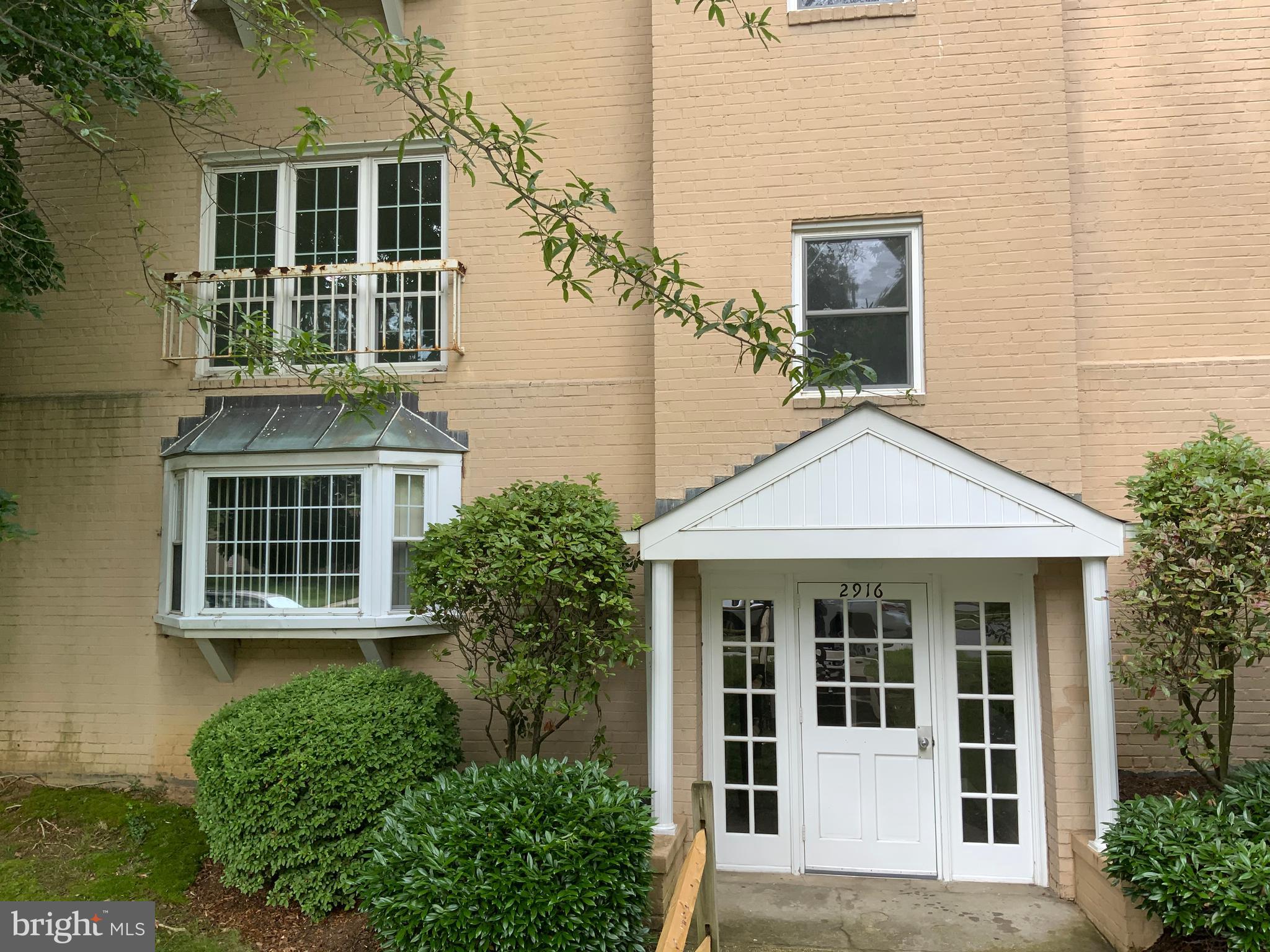 VILLAGES AT FALLS CHURCH - Residential