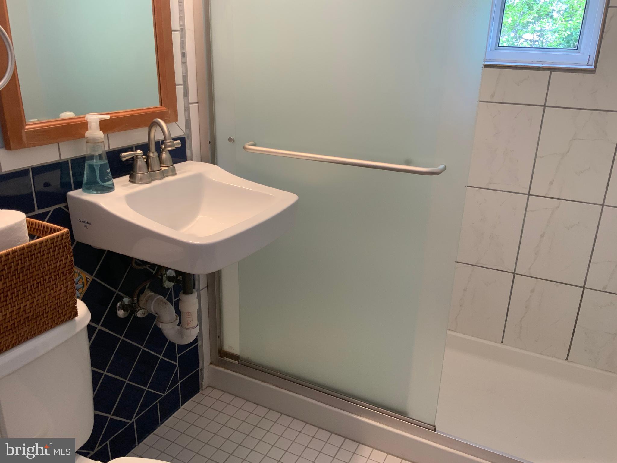 VILLAGES AT FALLS CHURCH - Residential