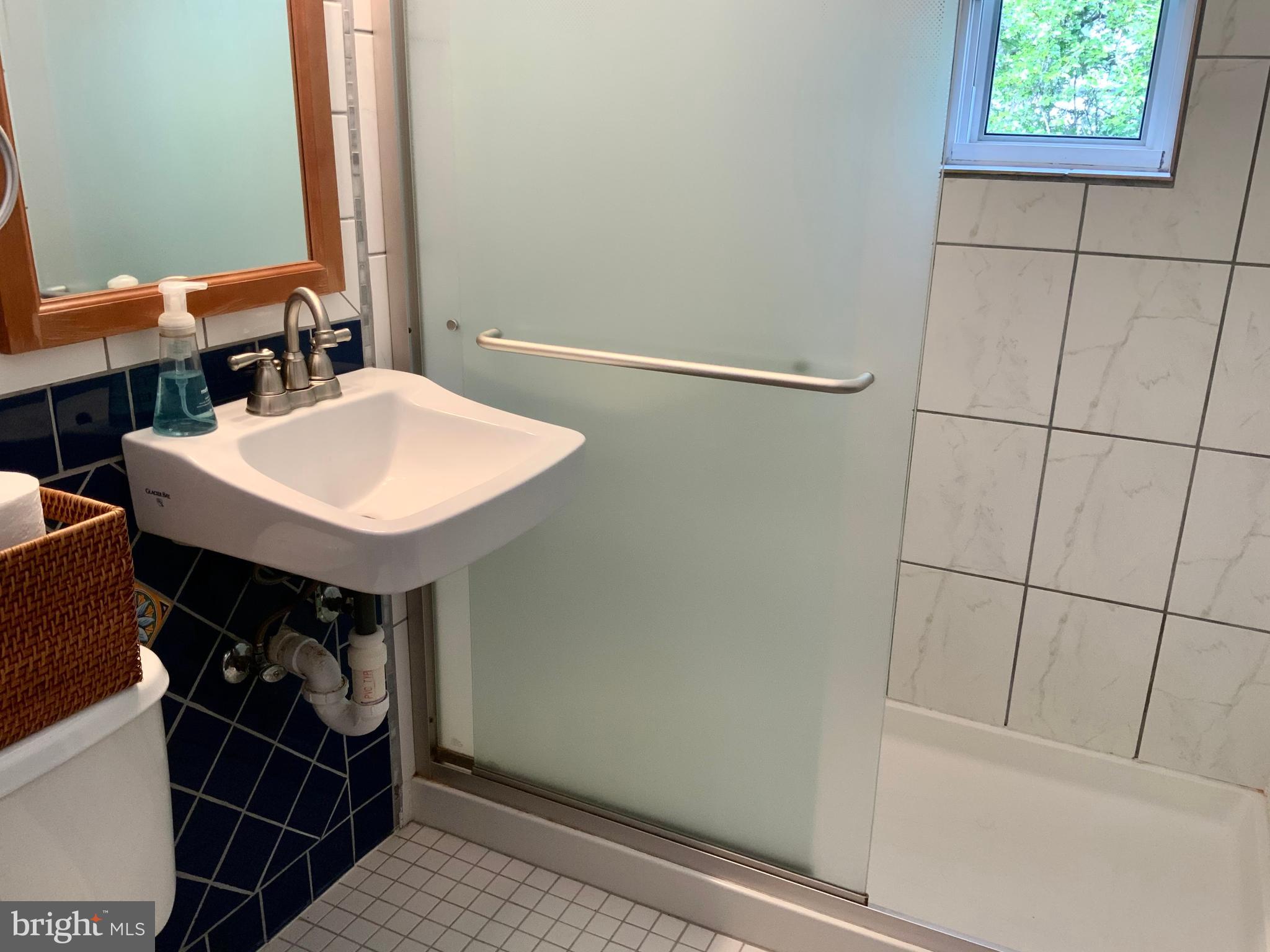 VILLAGES AT FALLS CHURCH - Residential