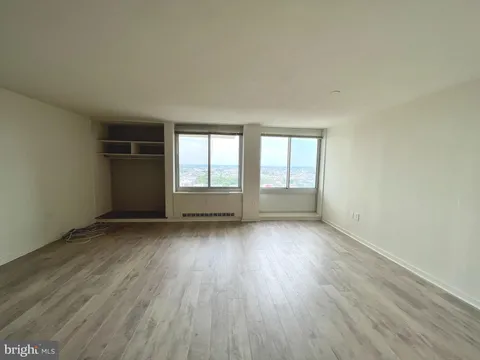 604 S Washington Square Unit 1505, Philadelphia, PA MLS: PAPH2128648