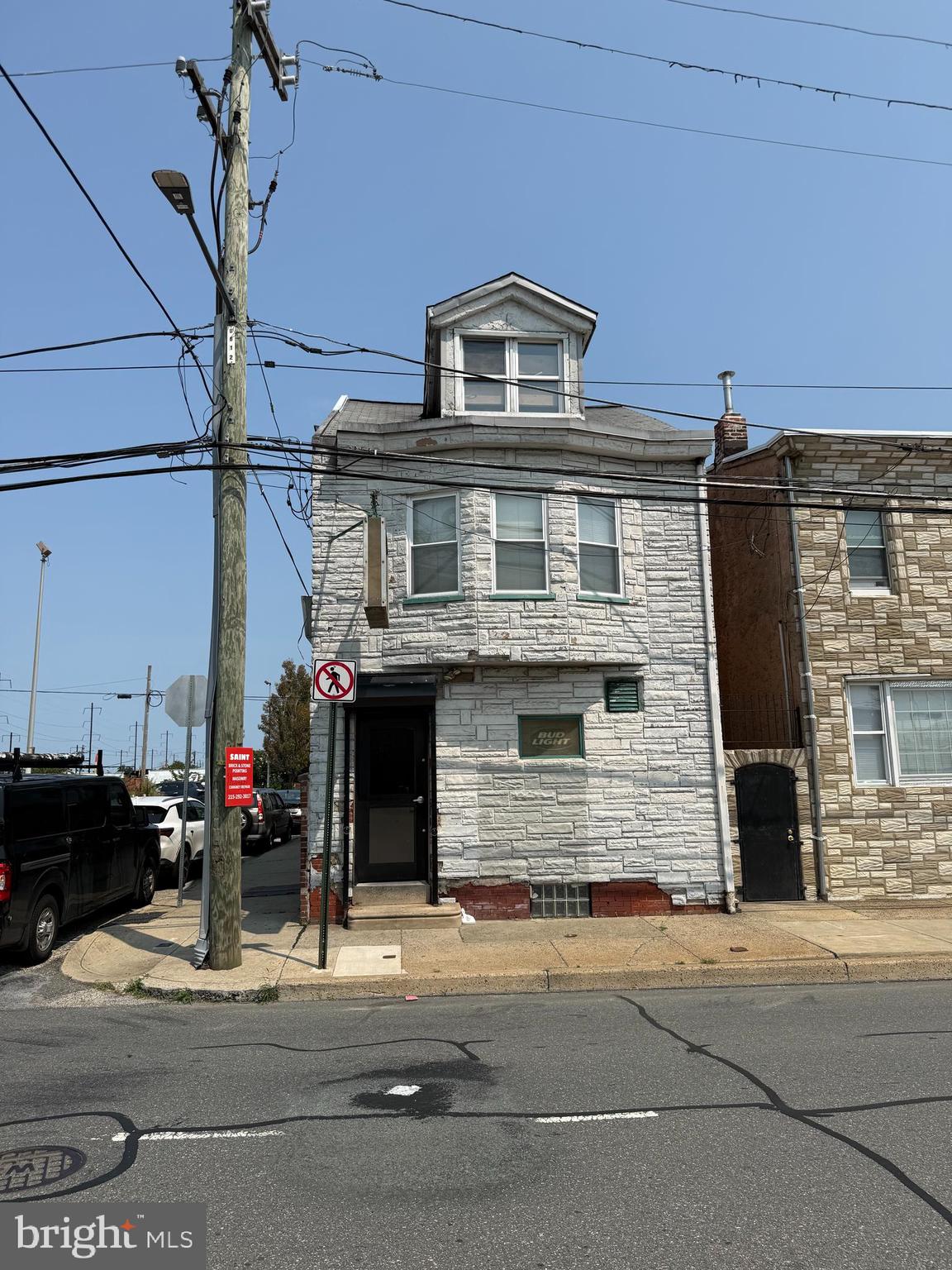 2221 BRIDGE STREET 00