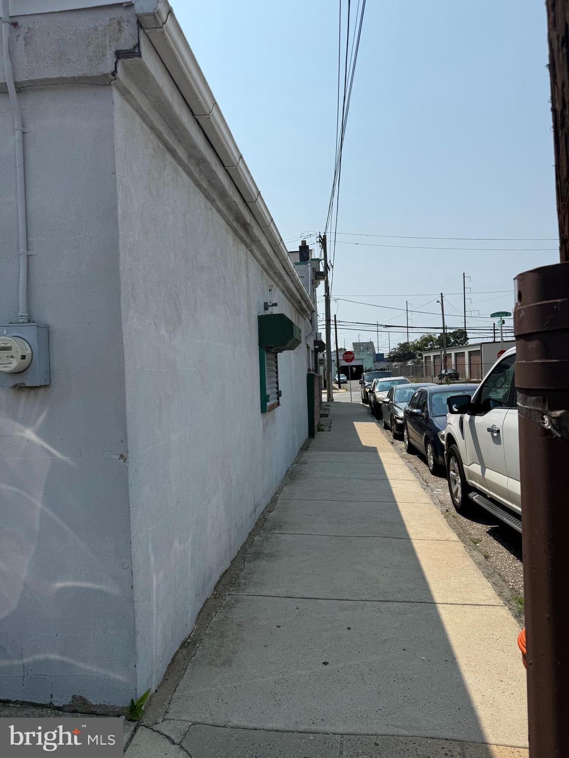2221 BRIDGE STREET 00