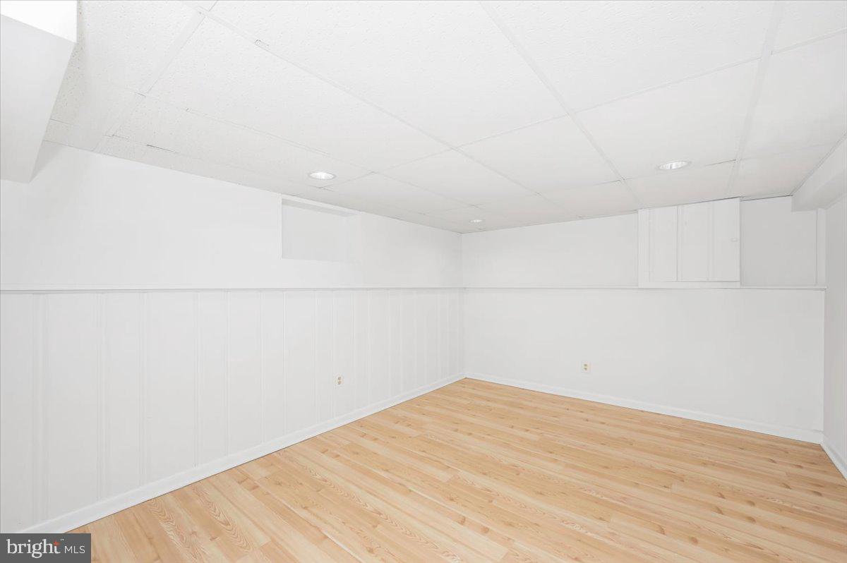 CONNECTICUT GARDENS - Residential