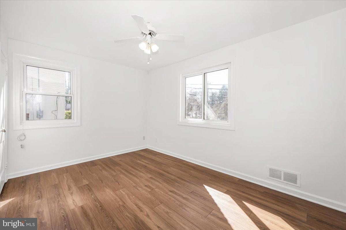 CONNECTICUT GARDENS - Residential