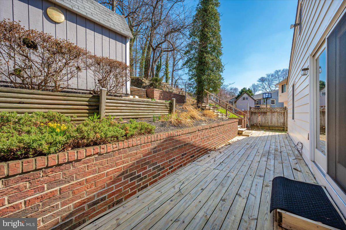 CONNECTICUT GARDENS - Residential