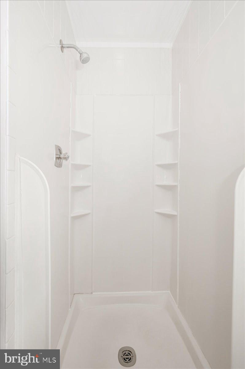 CONNECTICUT GARDENS - Residential