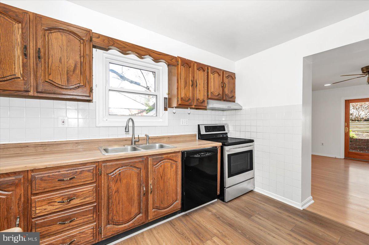 CONNECTICUT GARDENS - Residential