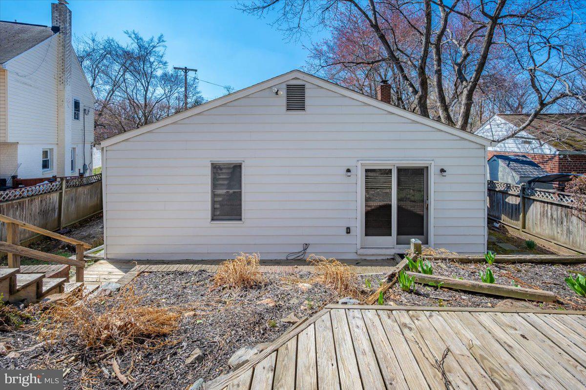 CONNECTICUT GARDENS - Residential